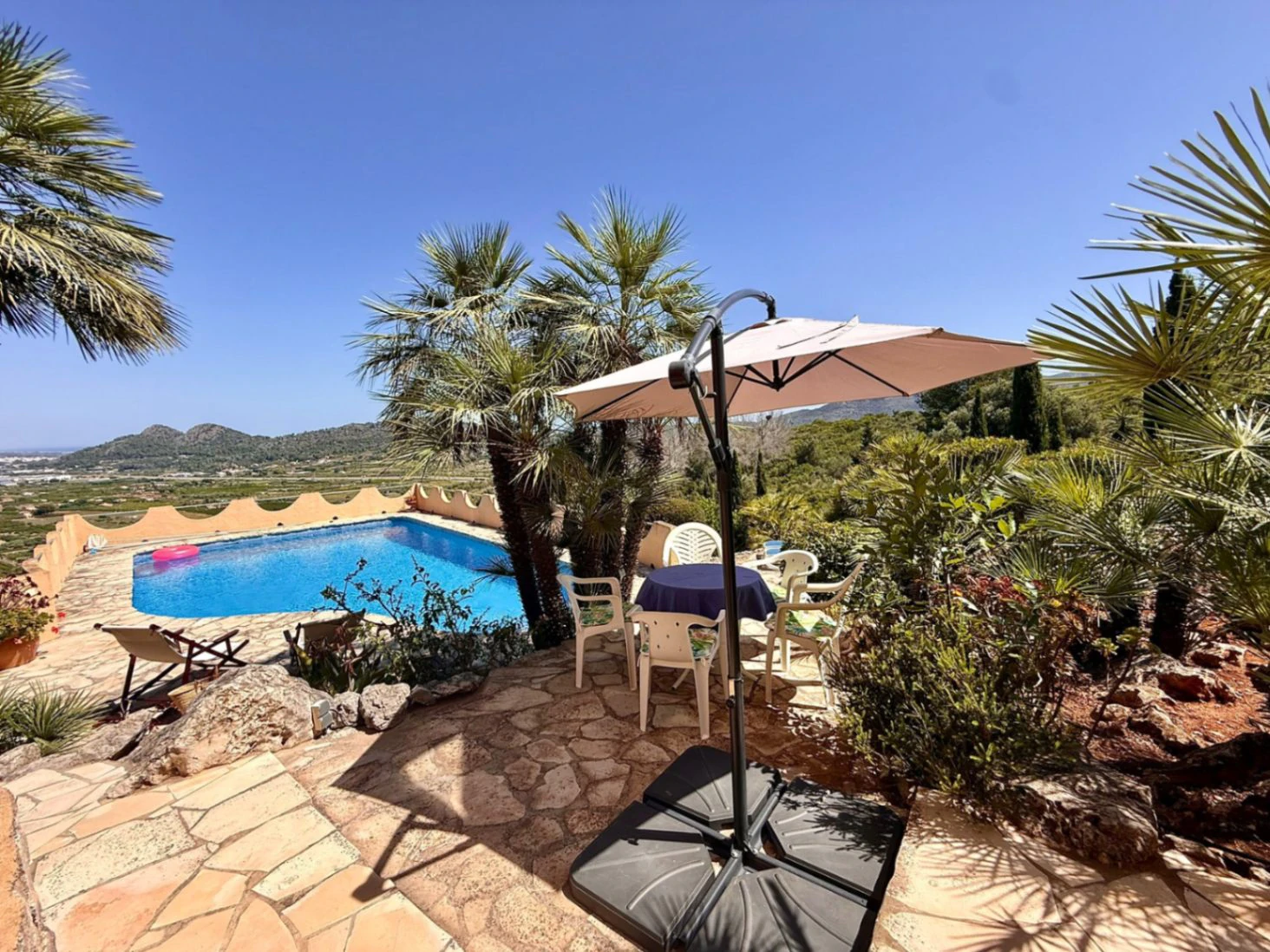 Chalet en Monte Pedreguer de dos dormitorios con apartamento independiente