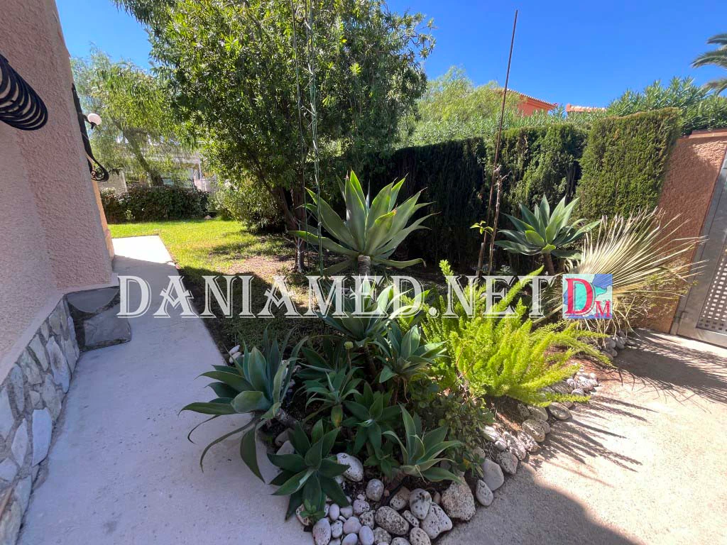 Villacalma - Chalet de Lujo en Denia - a 90m de la Playa y con vistas al Mar !
