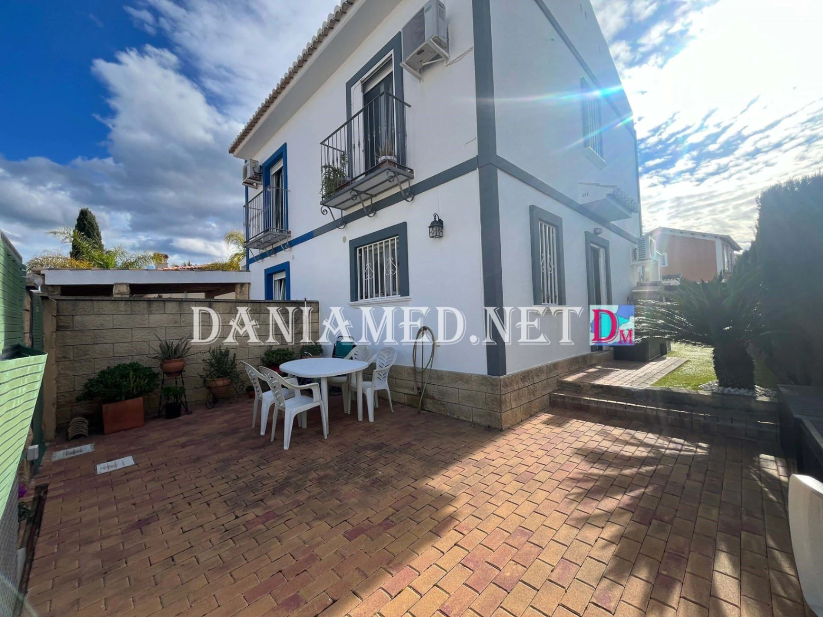 AdoBlue - Chalet Pareado en Oliva, Deveses