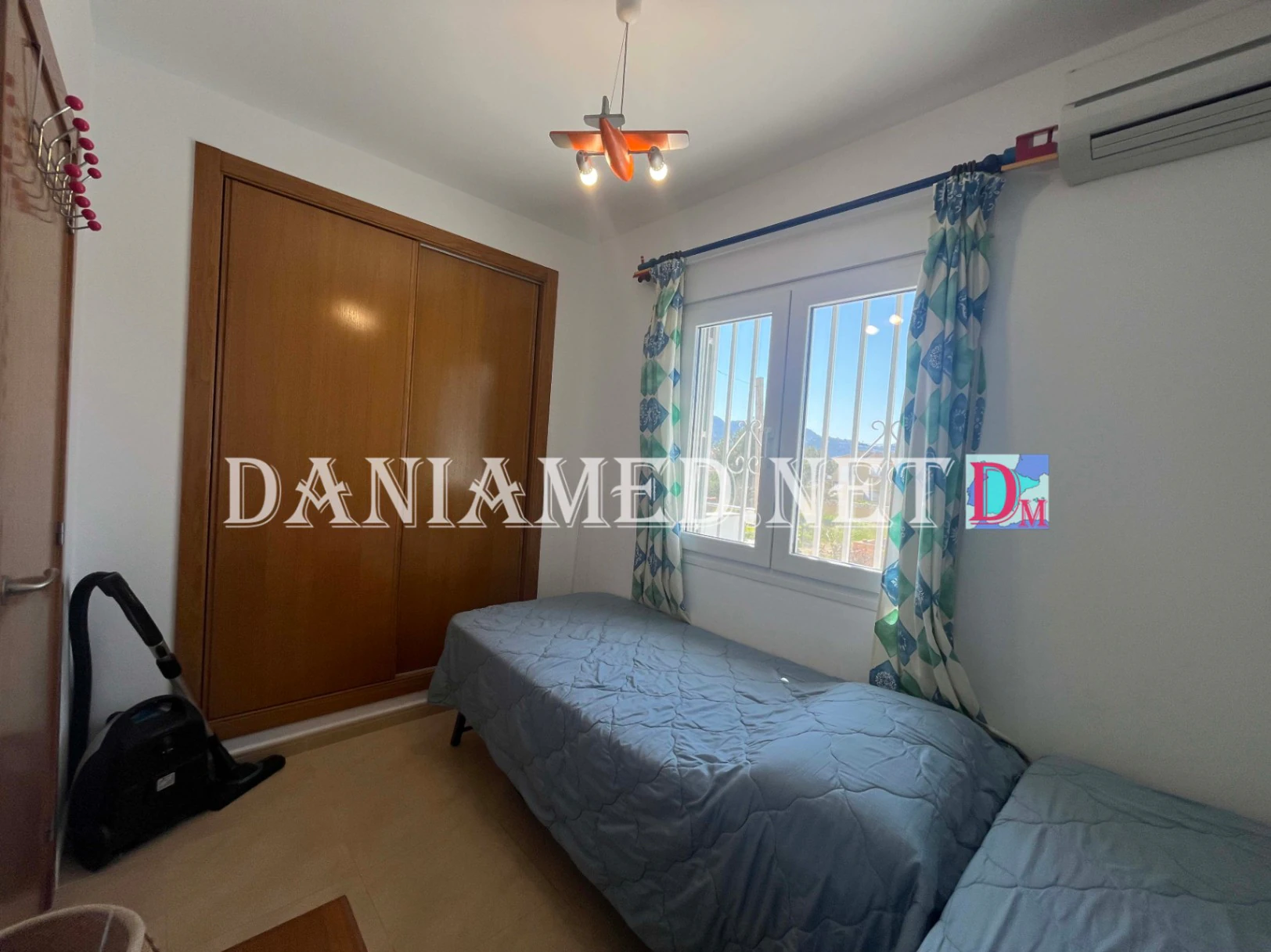 AdoBlue - Chalet Pareado en Oliva, Deveses