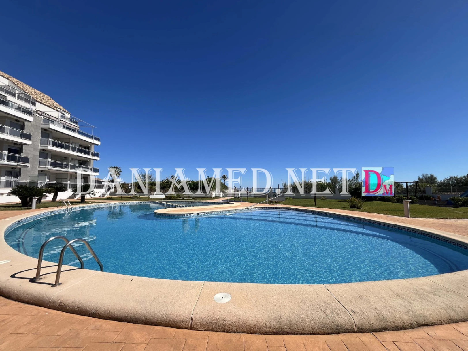 Carmenplaya - Ground floor on the frontline, Denia, Deveses Beach area!