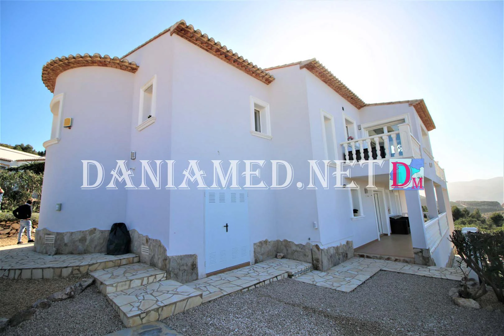 Alpa - Chalet with Sea Views and Solar Panels!