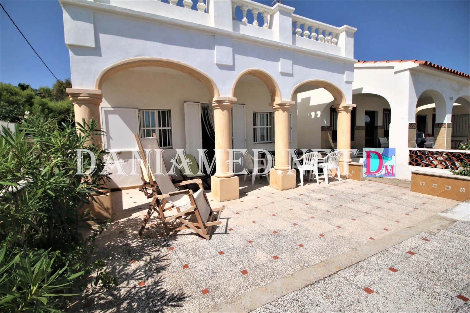 Costaplaya - Charming Beachfront House in Deveses, Dénia