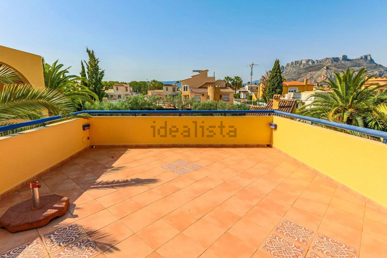 Azurillo - Modern chalet just 200 meters from Almadrava beach.