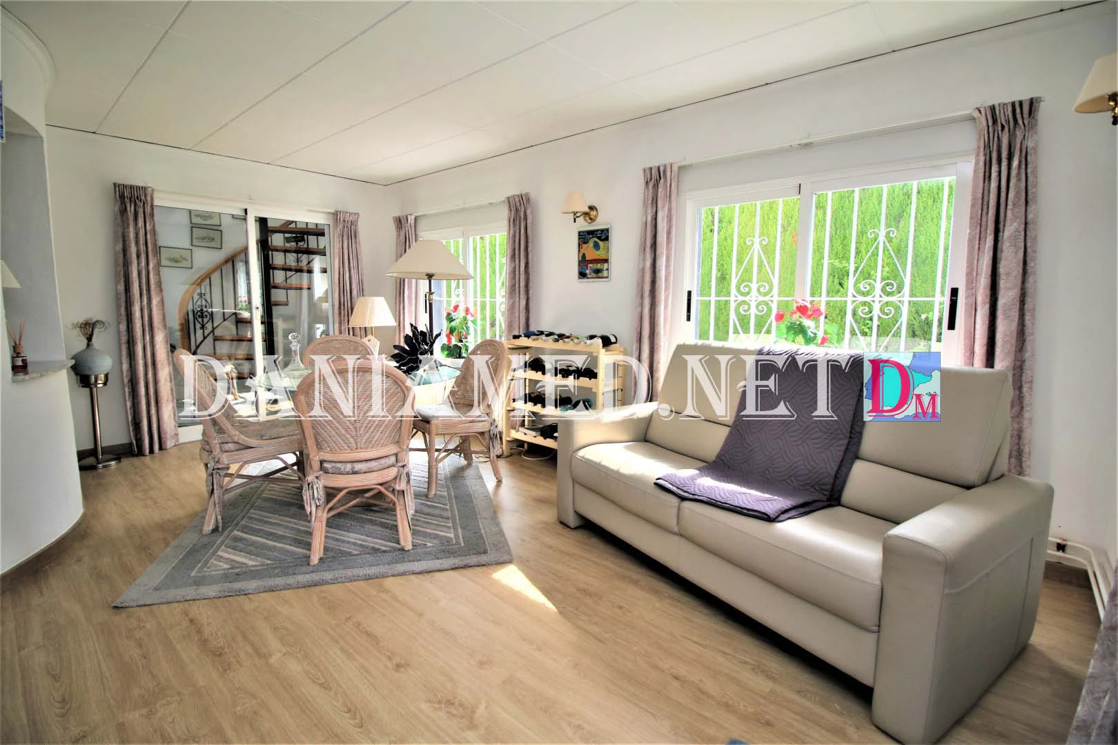 Helena - Chalet + Apartamento de invitados en Els Poblets a 240m de la Playa !