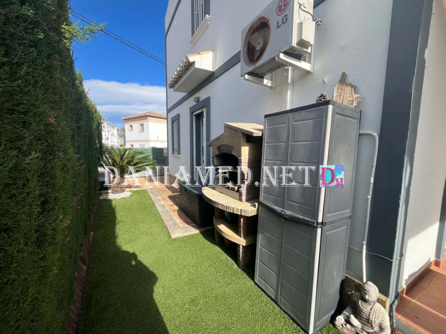 AdoBlue - Semi-Detached Chalet in Oliva, Deveses