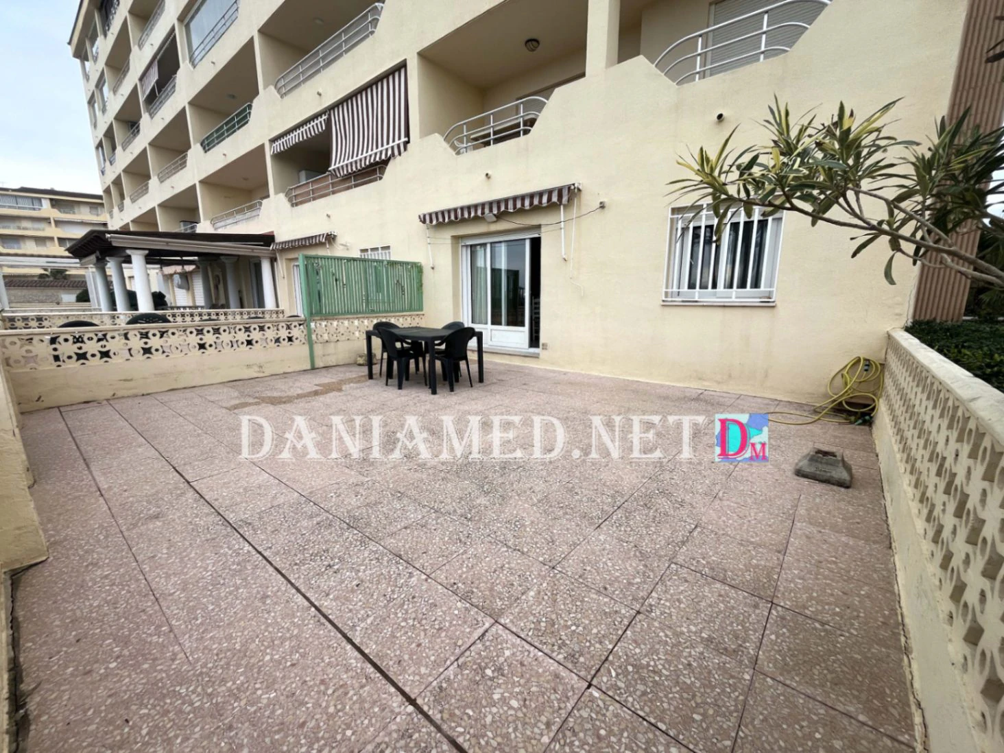 Pbracons - Ground floor on the first line to the beach in Dénia.