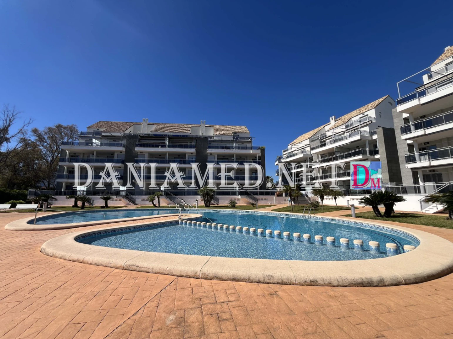 Carmenplaya - Ground floor on the frontline, Denia, Deveses Beach area!