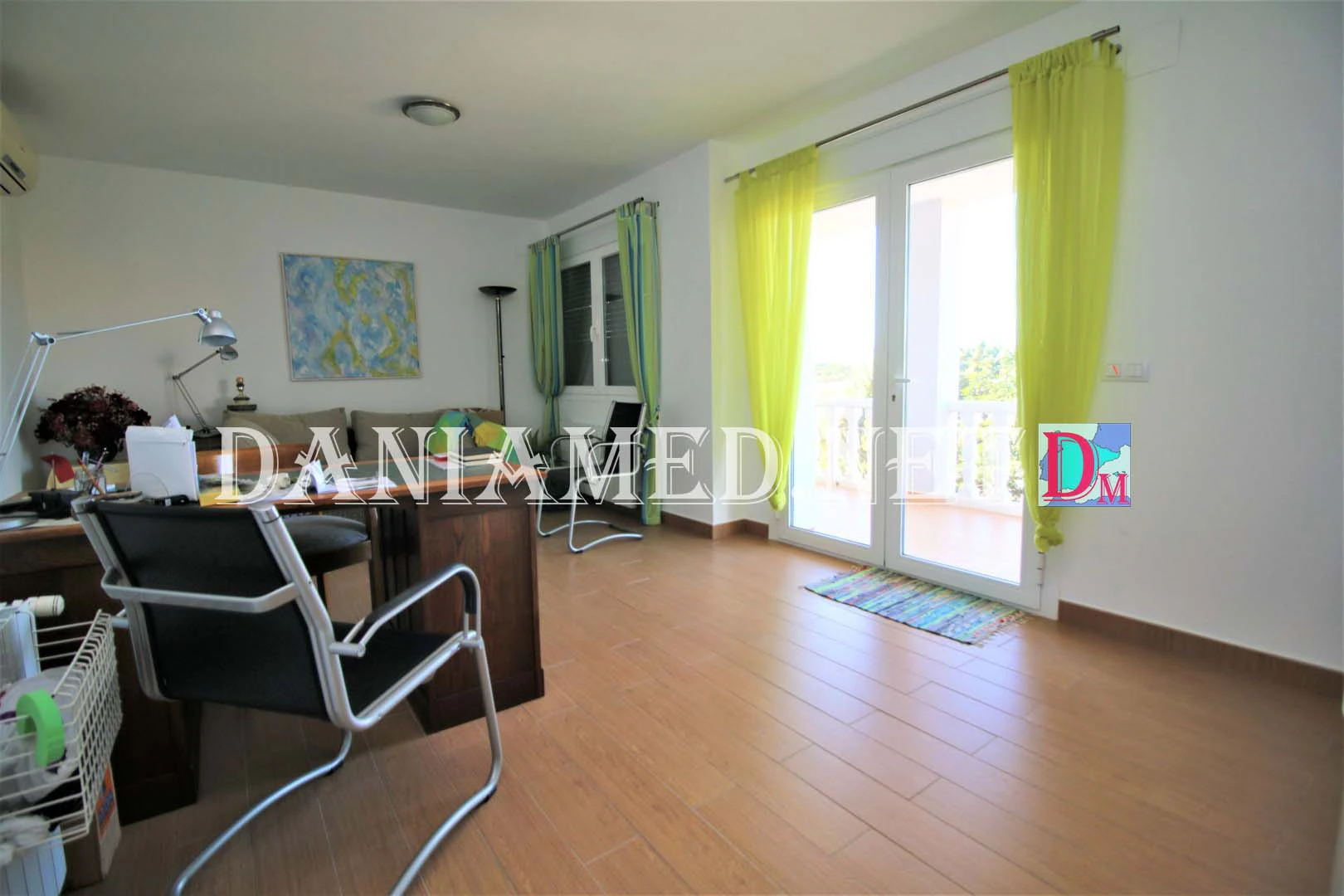 Alpa - Chalet with Sea Views and Solar Panels!