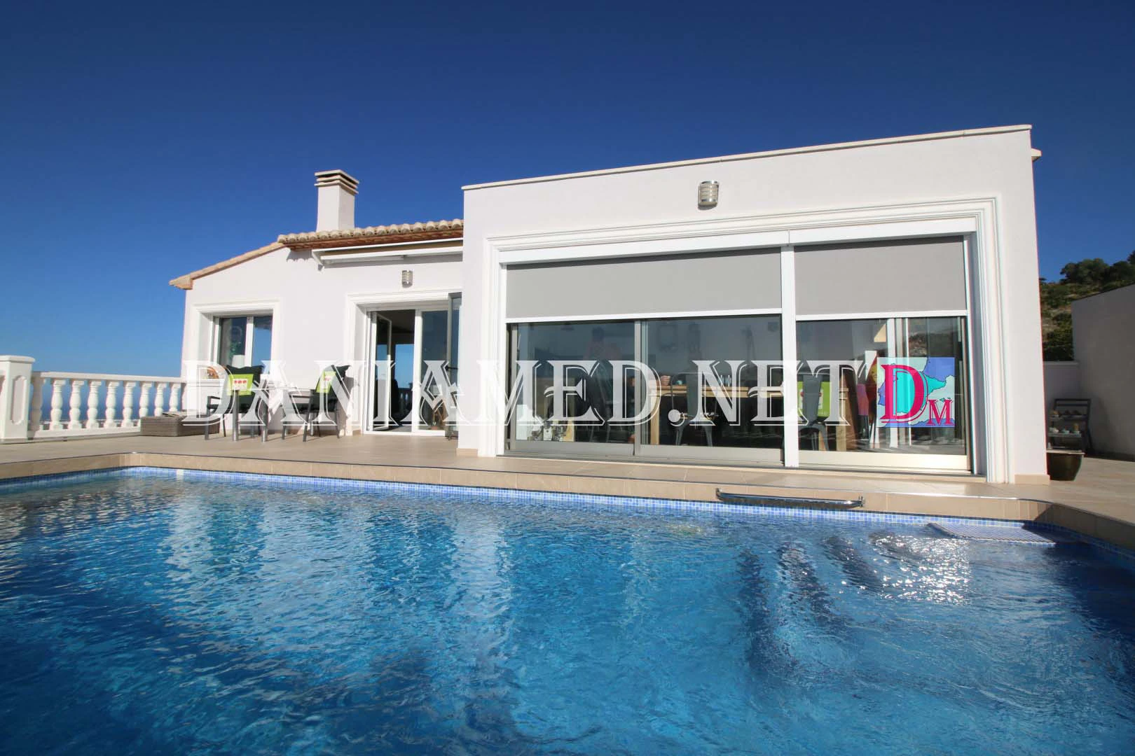 Alpa - Chalet with Sea Views and Solar Panels!