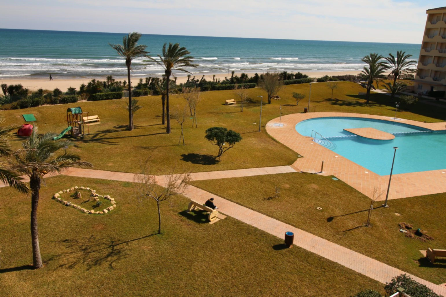 KarenRacons - Apartamento en primera línea de playa Deveses