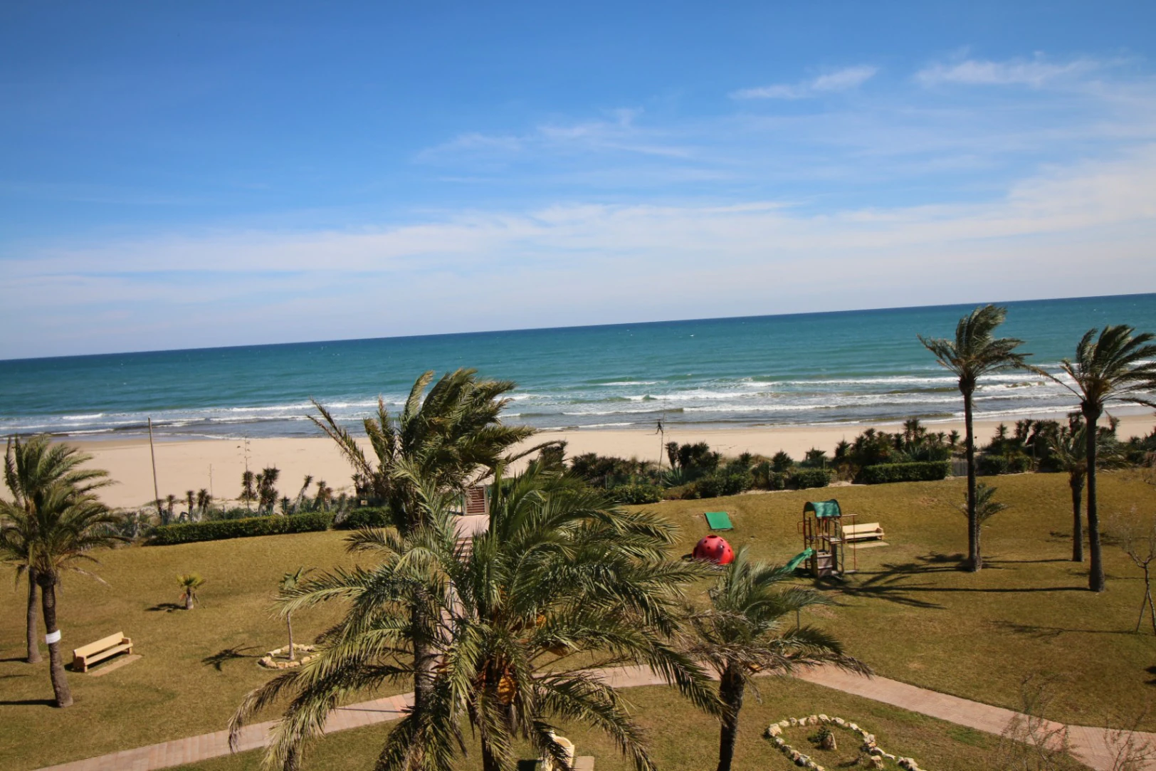 KarenRacons - Apartamento en primera línea de playa Deveses