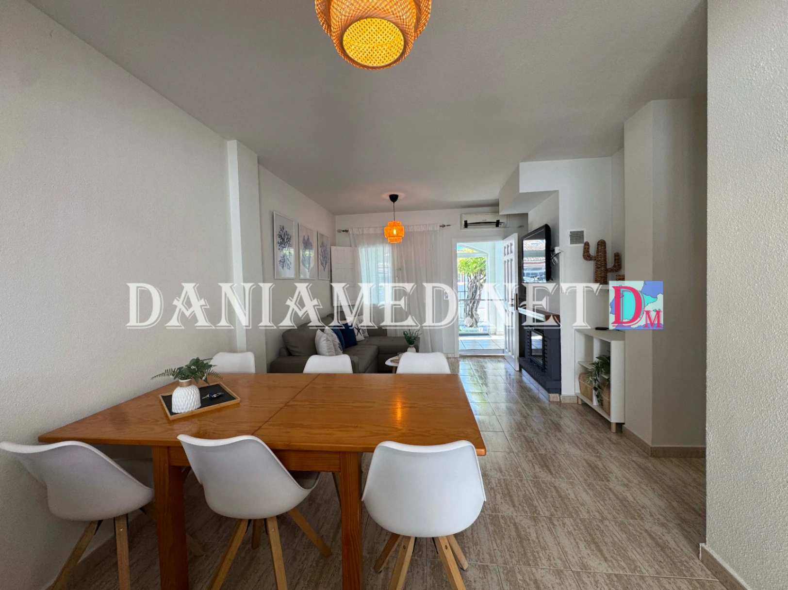 Chalet pareado en El Verger, a  500 m de la Playa de Les Deveses