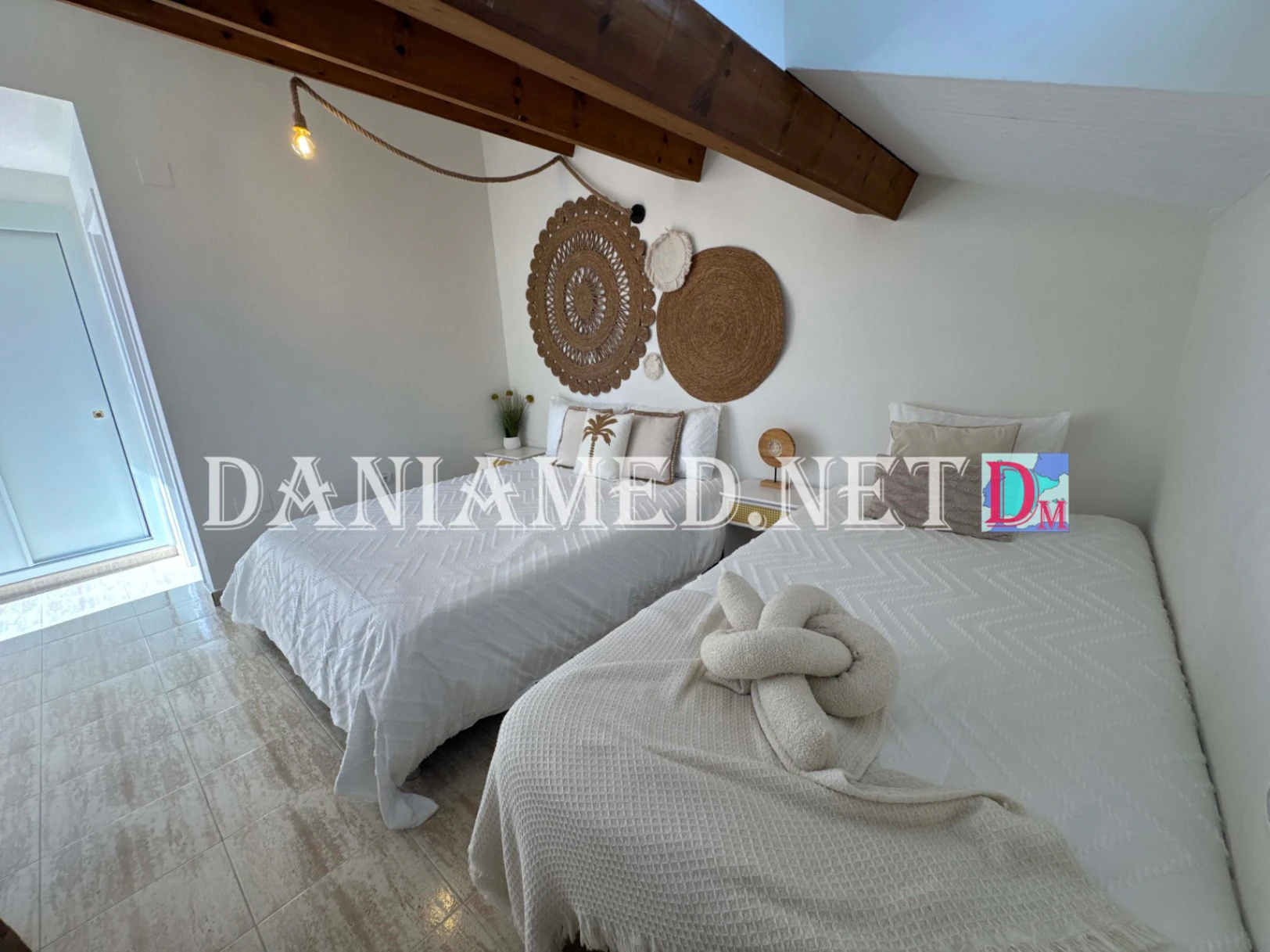 Chalet pareado en El Verger, a  500 m de la Playa de Les Deveses