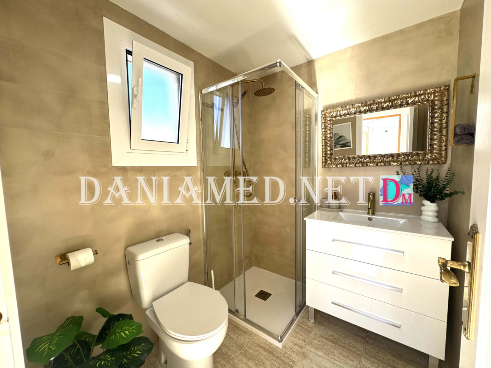 Chalet pareado en El Verger, a  500 m de la Playa de Les Deveses