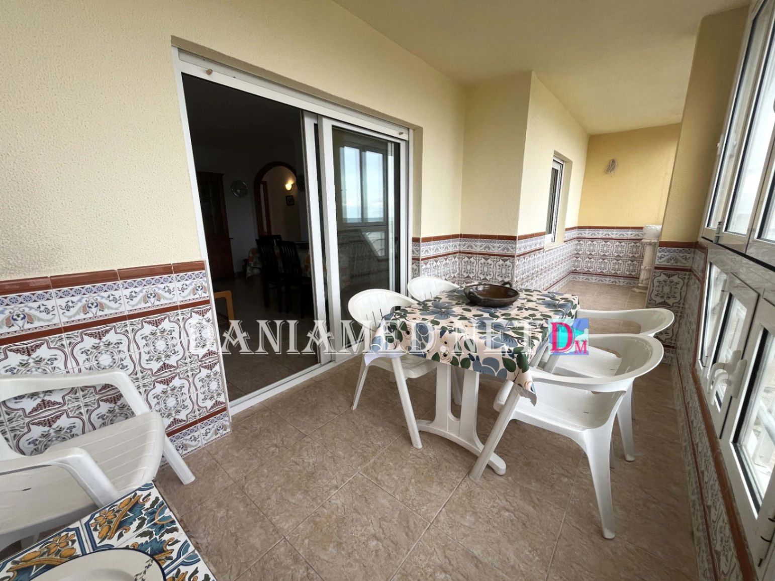 AnaRacons - Apartamento con vistas al mar en Playa de Les Deveses, Dénia
