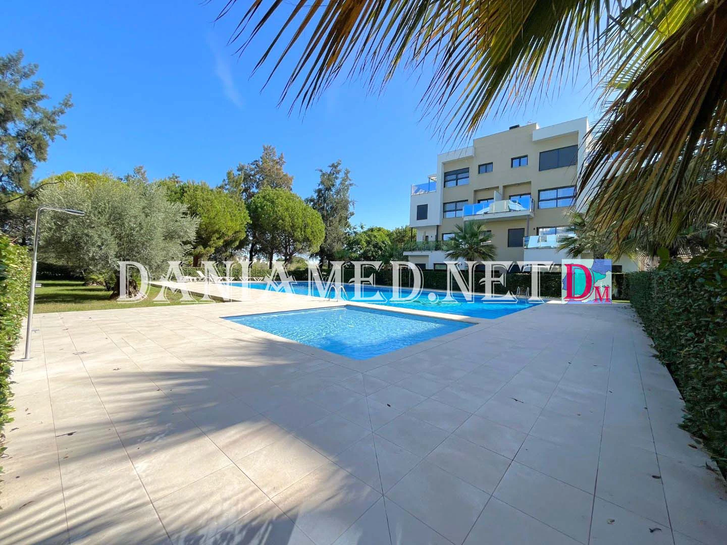 NovagolfPB - Moderno Apartamento en Planta Baja con Jardín Privado en Oliva Nova — A Estrenar