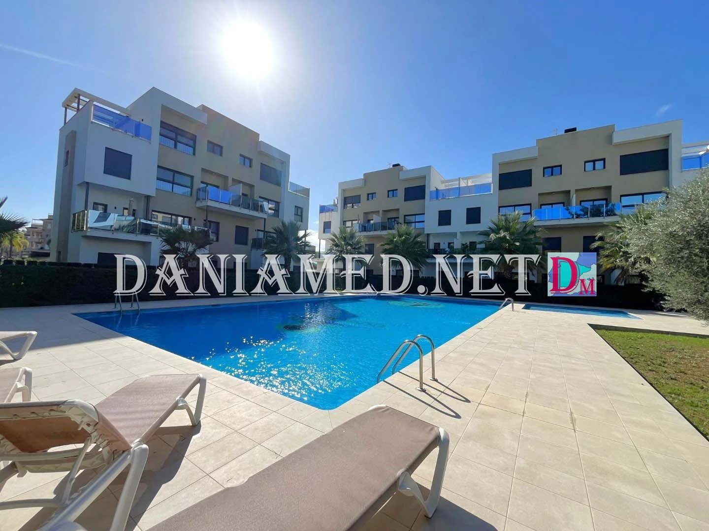 NovagolfPB - Moderno Apartamento en Planta Baja con Jardín Privado en Oliva Nova — A Estrenar