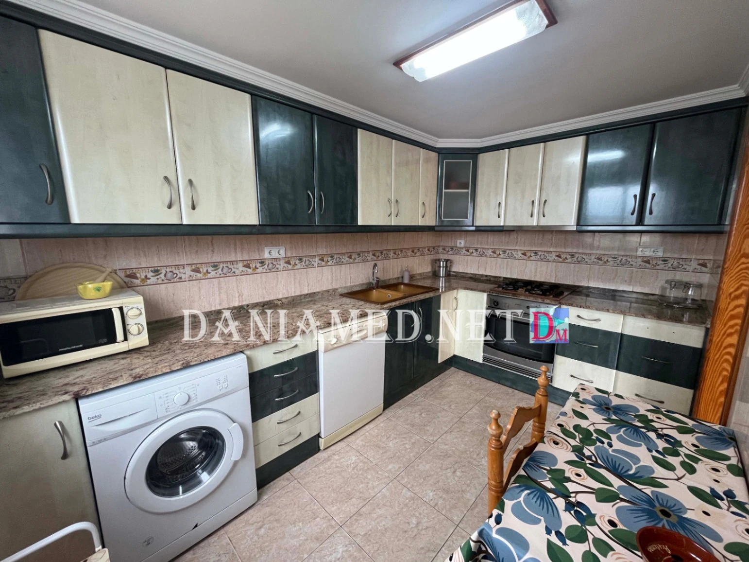 AnaRacons - Apartamento con vistas al mar en Playa de Les Deveses, Dénia