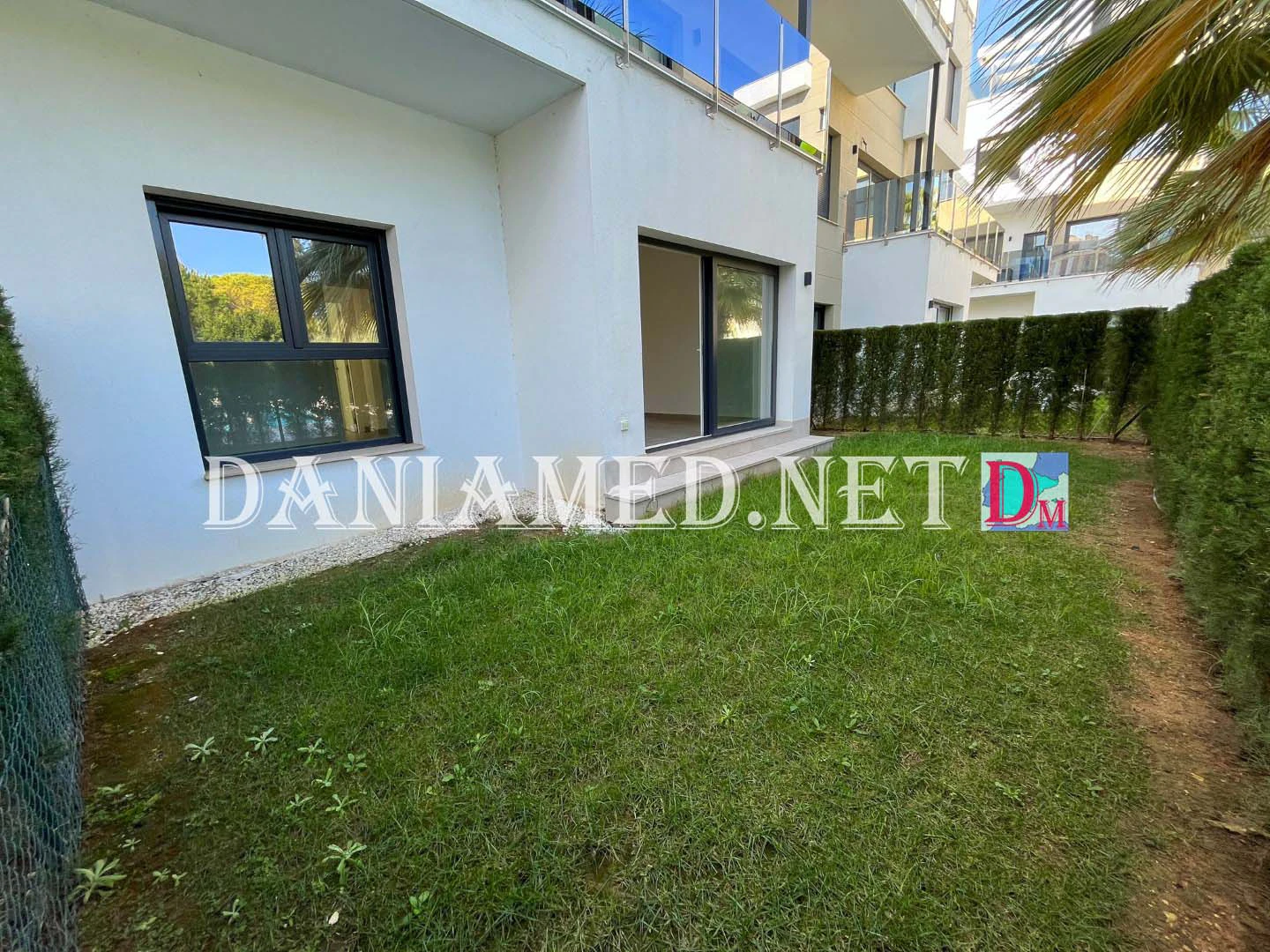 NovagolfPB - Moderno Apartamento en Planta Baja con Jardín Privado en Oliva Nova — A Estrenar