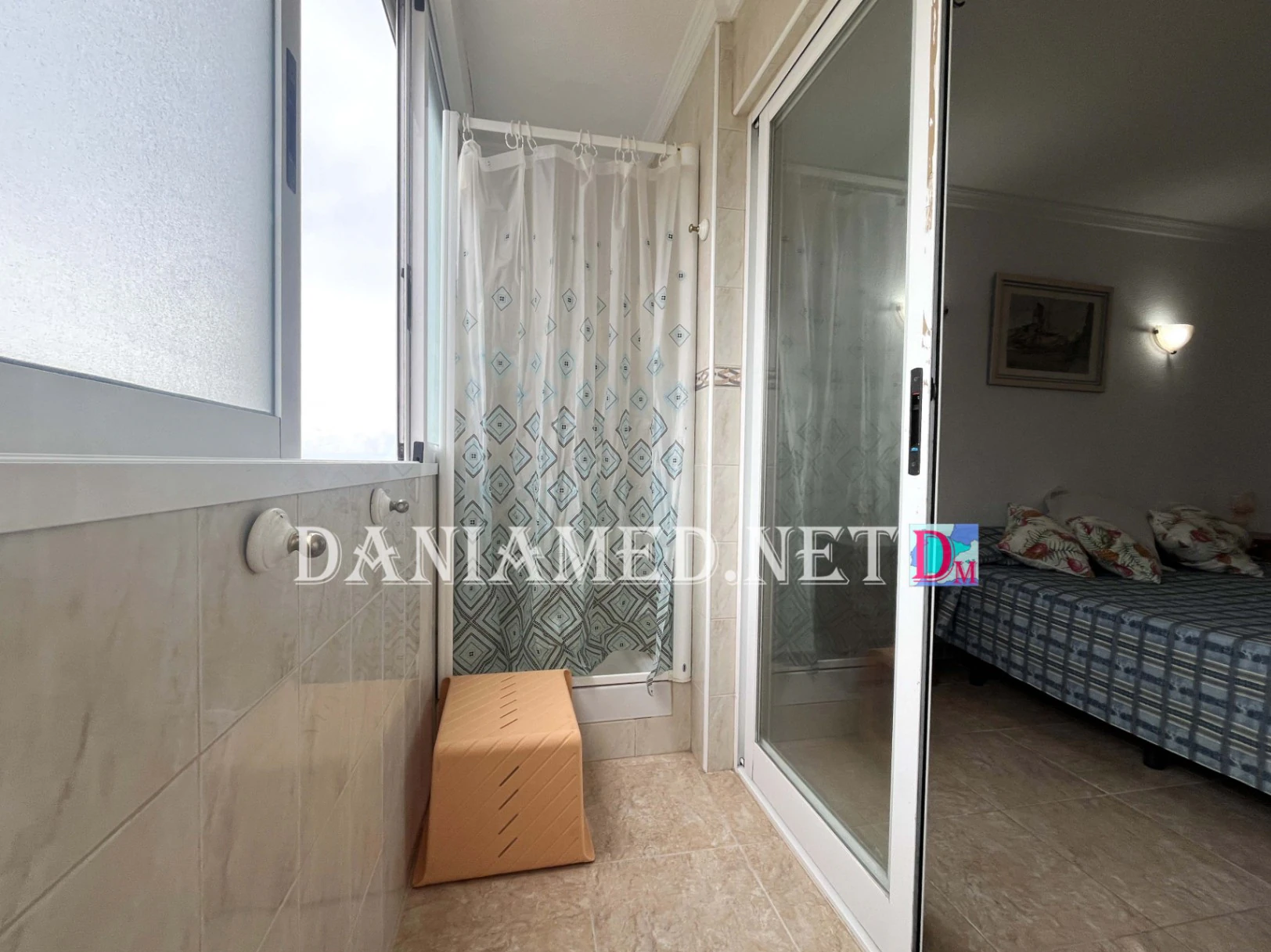 AnaRacons - Apartamento con vistas al mar en Playa de Les Deveses, Dénia
