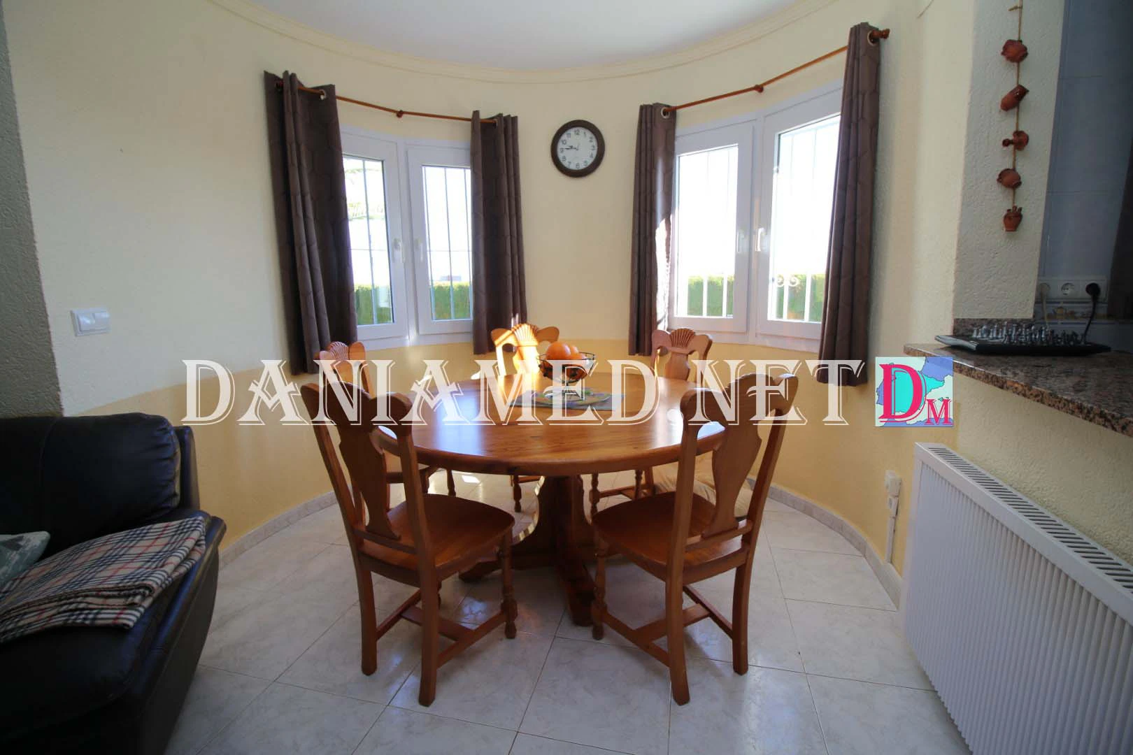 Trillizos - Villa en El Vergel con Piscina Privada !