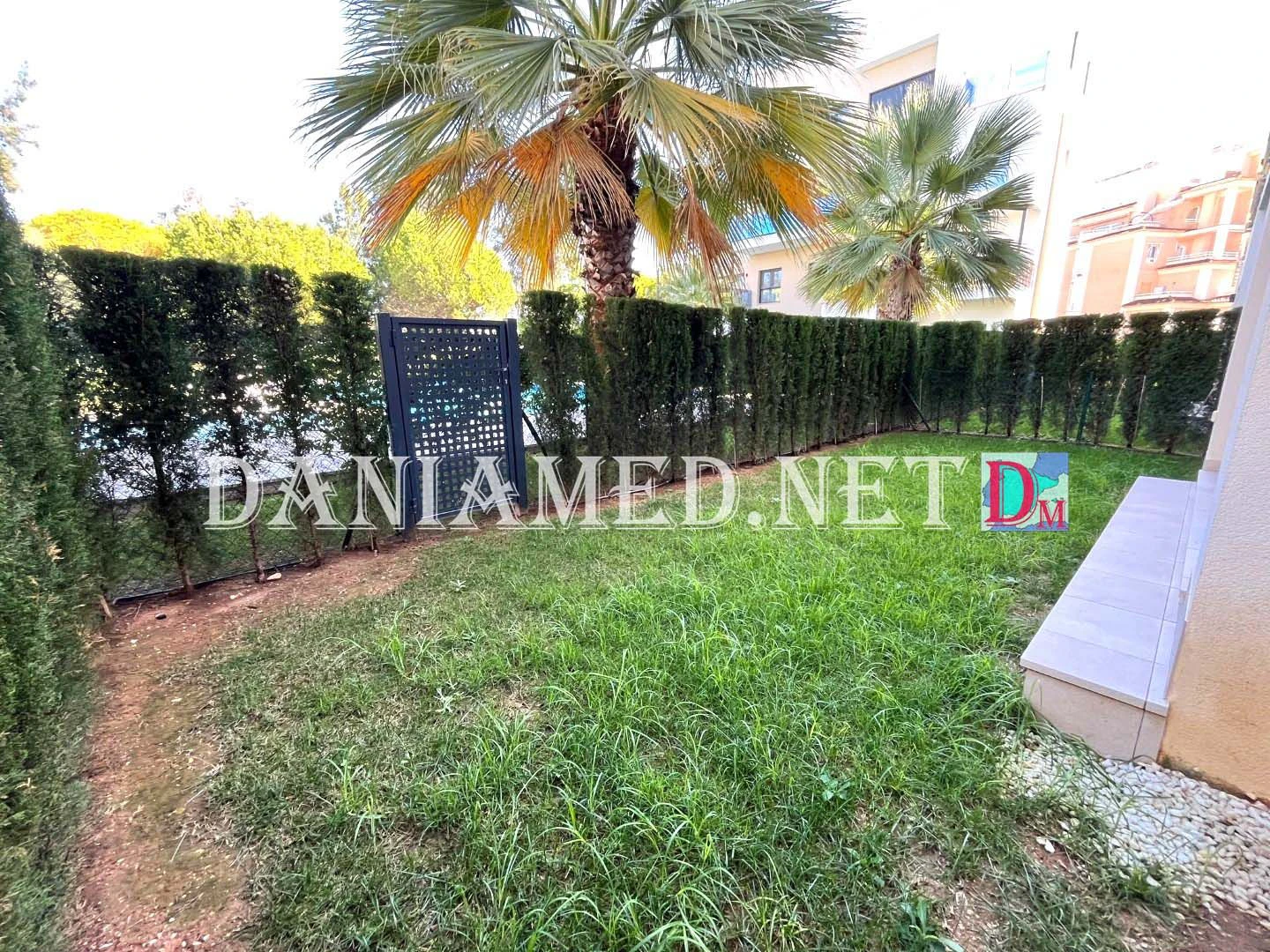NovagolfPB - Moderno Apartamento en Planta Baja con Jardín Privado en Oliva Nova — A Estrenar