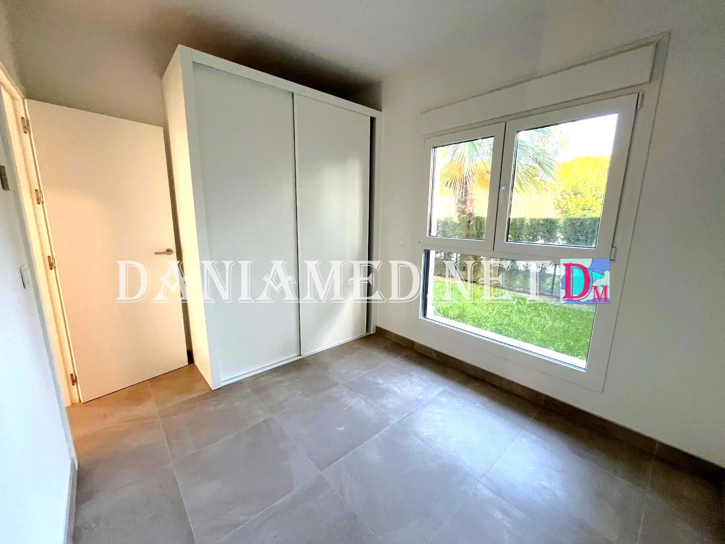 NovagolfPB - Moderno Apartamento en Planta Baja con Jardín Privado en Oliva Nova — A Estrenar