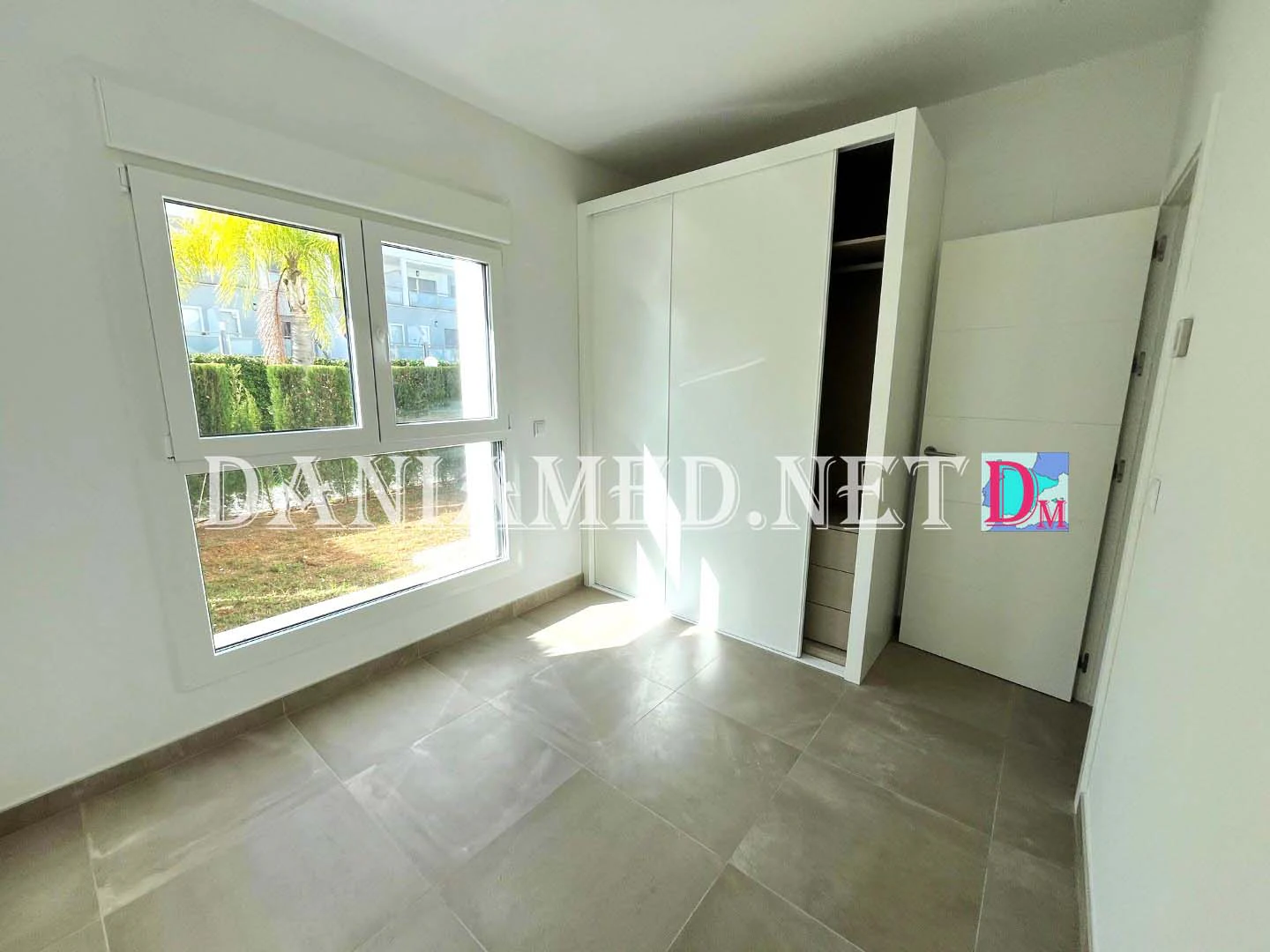 NovagolfPB - Moderno Apartamento en Planta Baja con Jardín Privado en Oliva Nova — A Estrenar