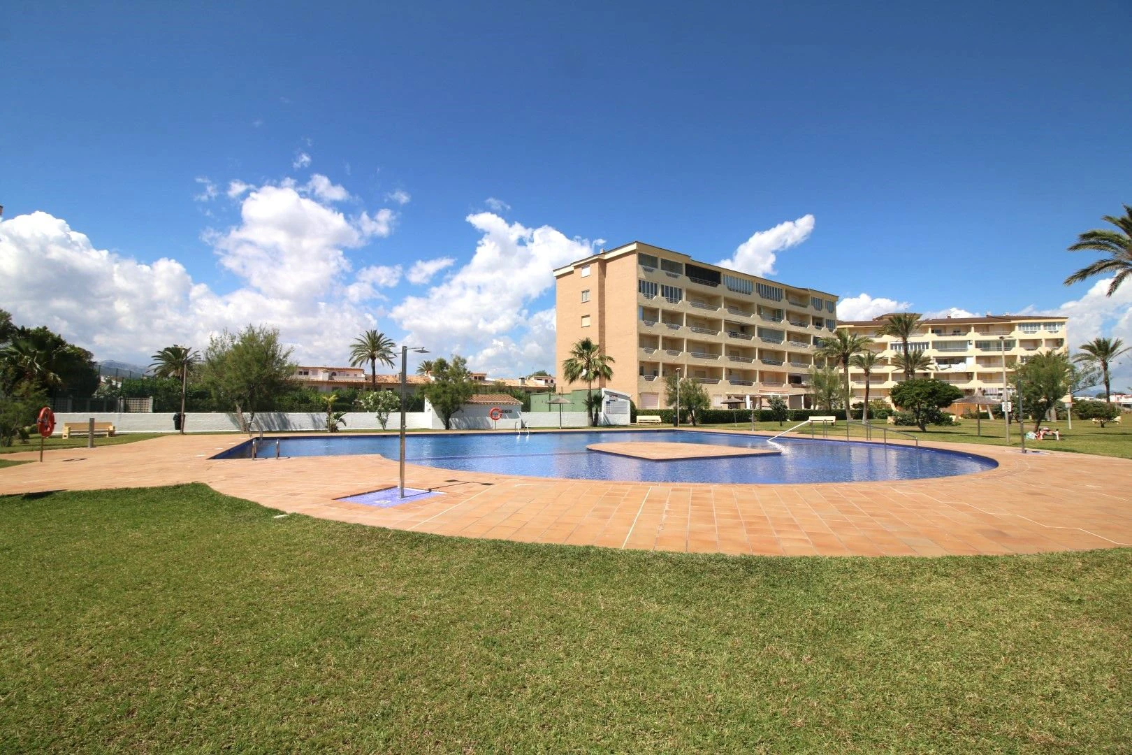 AnaRacons - Apartamento con vistas al mar en Playa de Les Deveses, Dénia