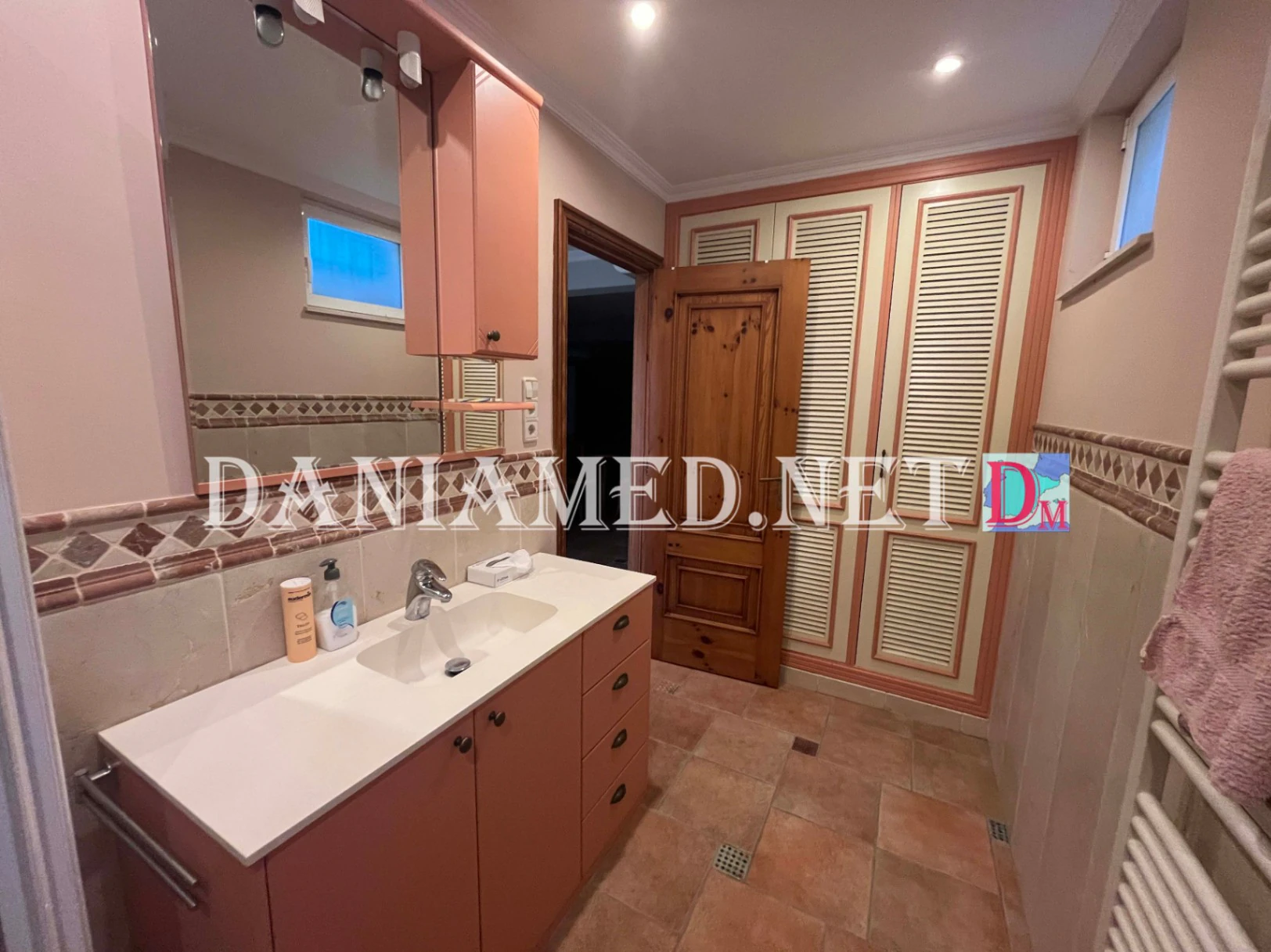 FincaBert - Espectacular finca con parcela de 5.000 m² a tan solo 900 metros de la playa