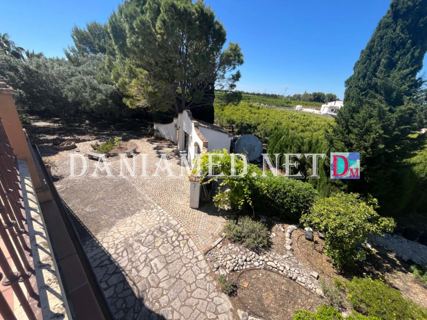 FincaBert - Espectacular finca con parcela de 5.000 m² a tan solo 900 metros de la playa