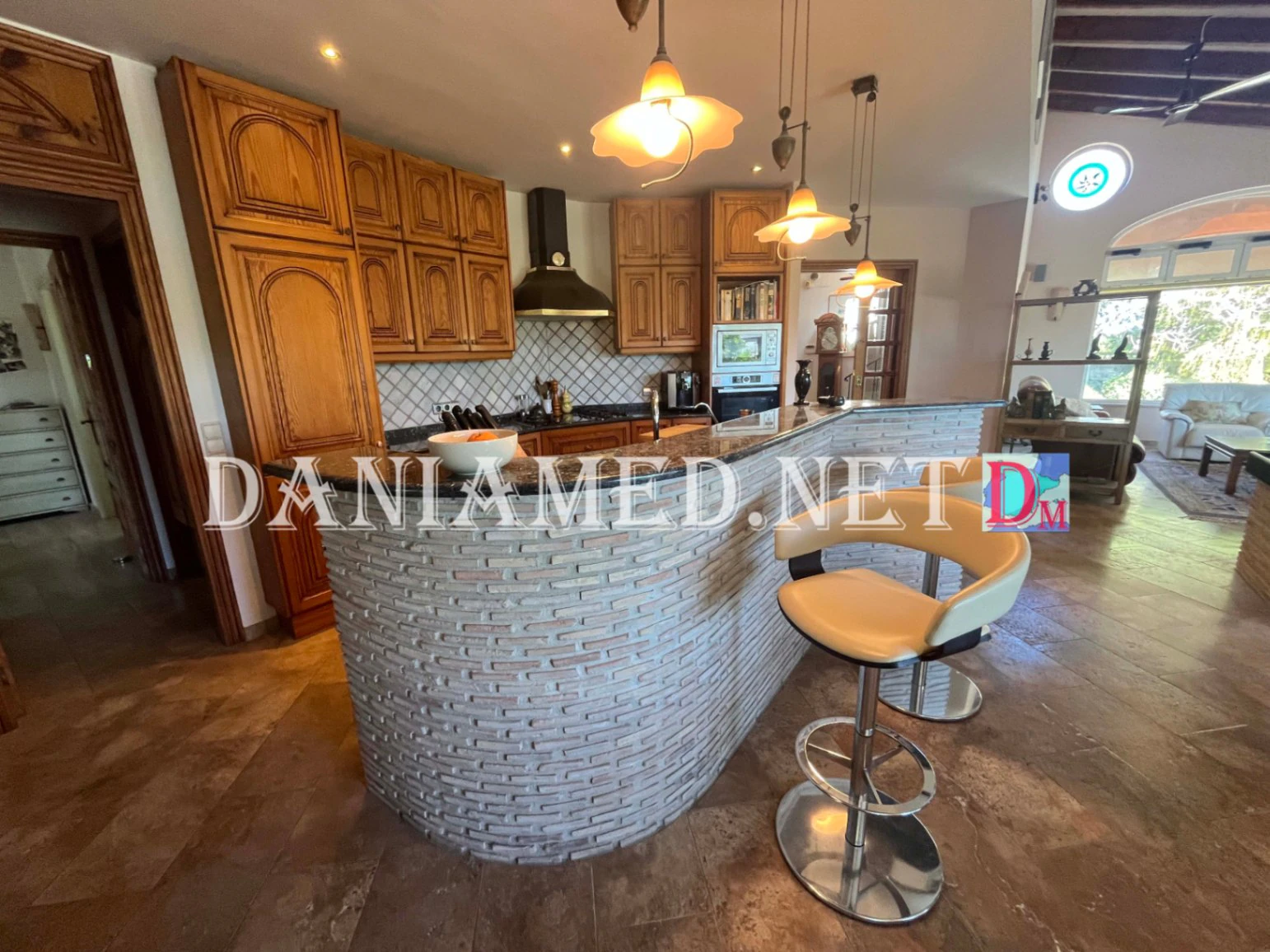 FincaBert - Espectacular finca con parcela de 5.000 m² a tan solo 900 metros de la playa
