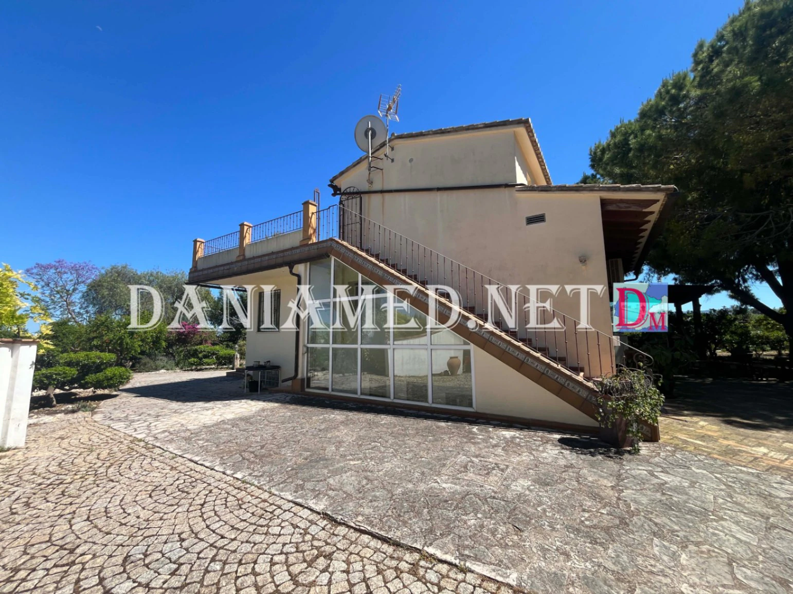 FincaBert - Espectacular finca con parcela de 5.000 m² a tan solo 900 metros de la playa