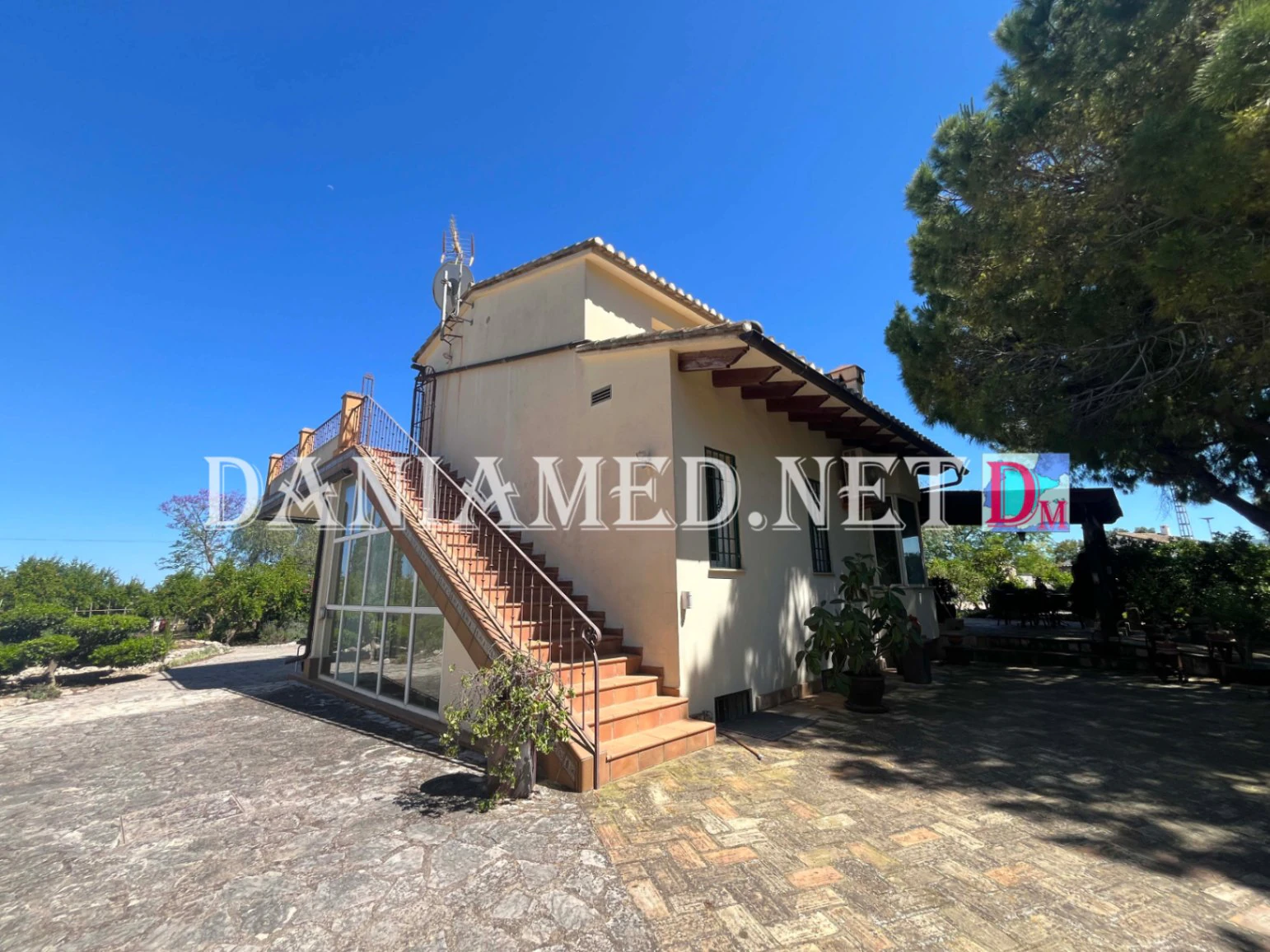 FincaBert - Espectacular finca con parcela de 5.000 m² a tan solo 900 metros de la playa