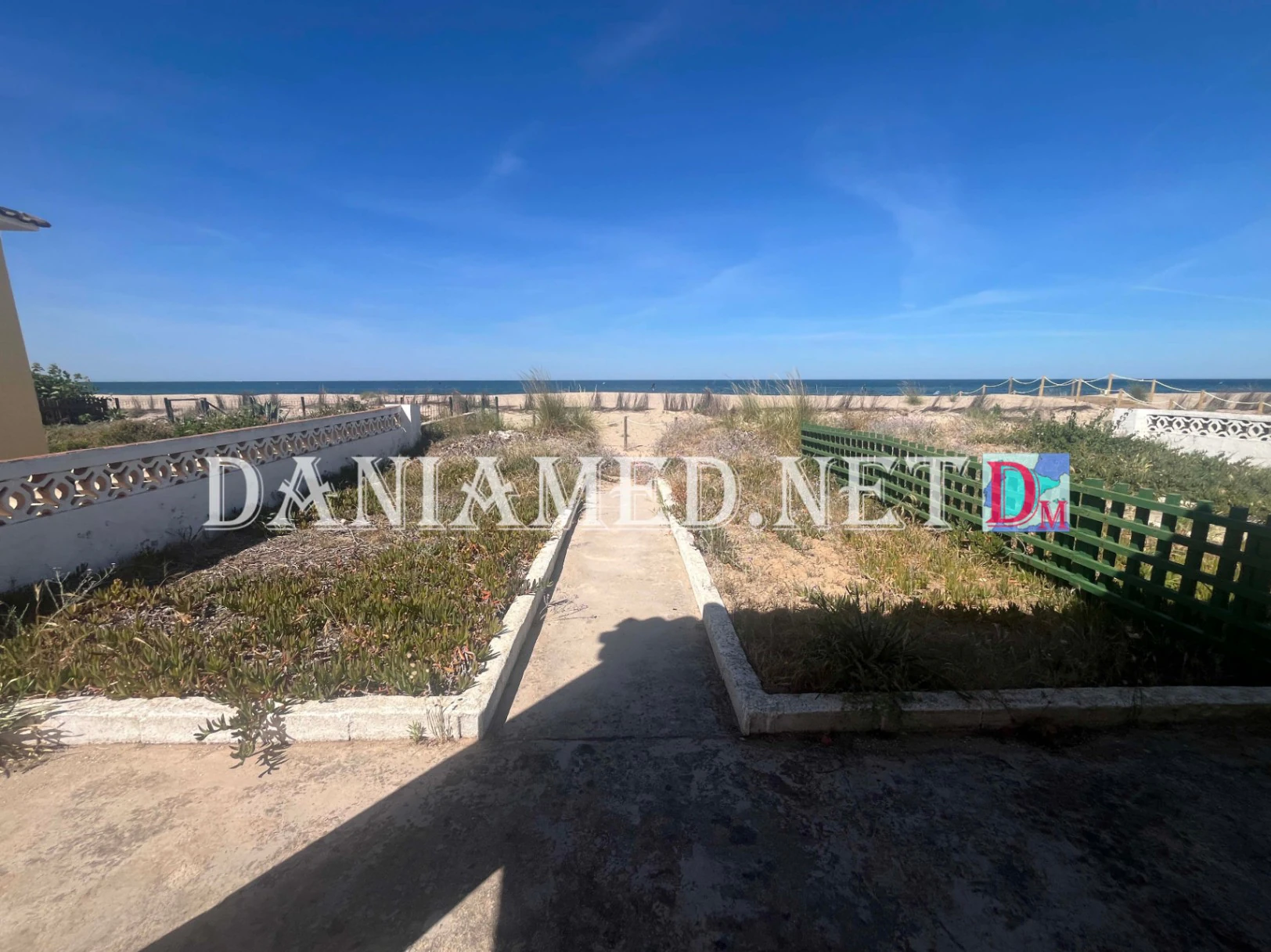 Villamagre - Villa en primera línea de la playa de Les Deveses – No afectada por las normativas costeras