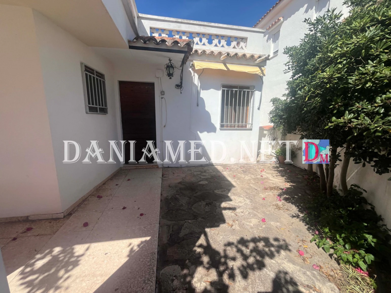 Villamagre - Villa en primera línea de la playa de Les Deveses – No afectada por las normativas costeras