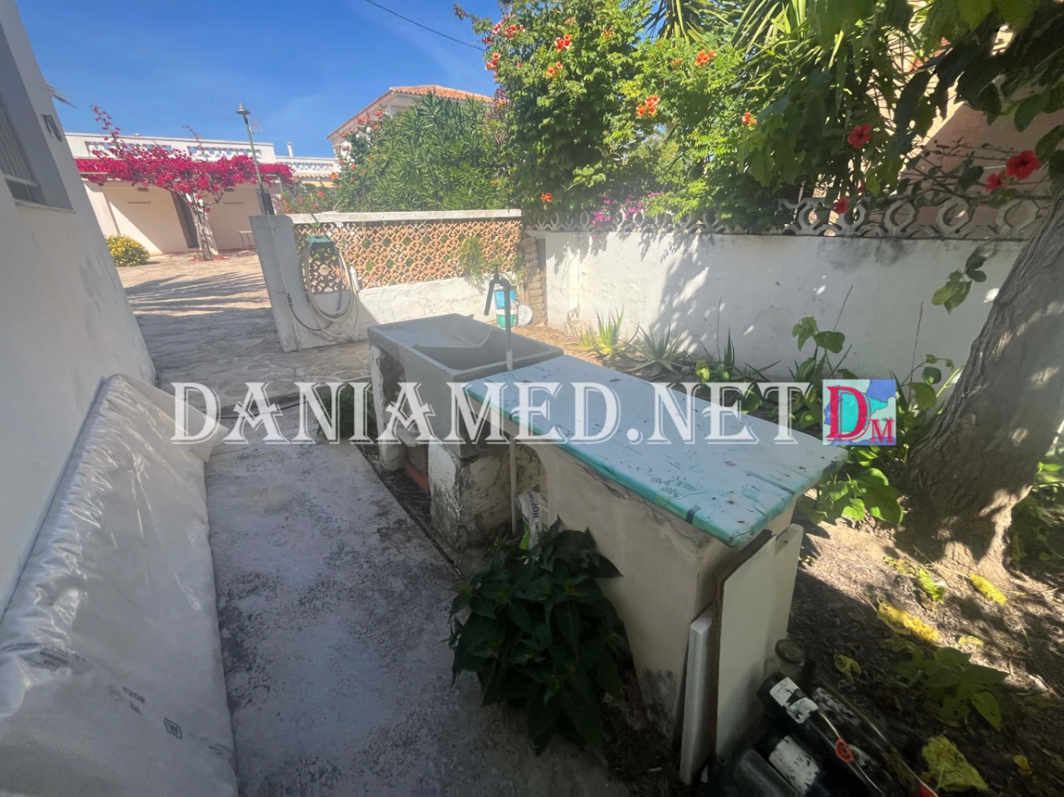 Villamagre - Villa en primera línea de la playa de Les Deveses – No afectada por las normativas costeras