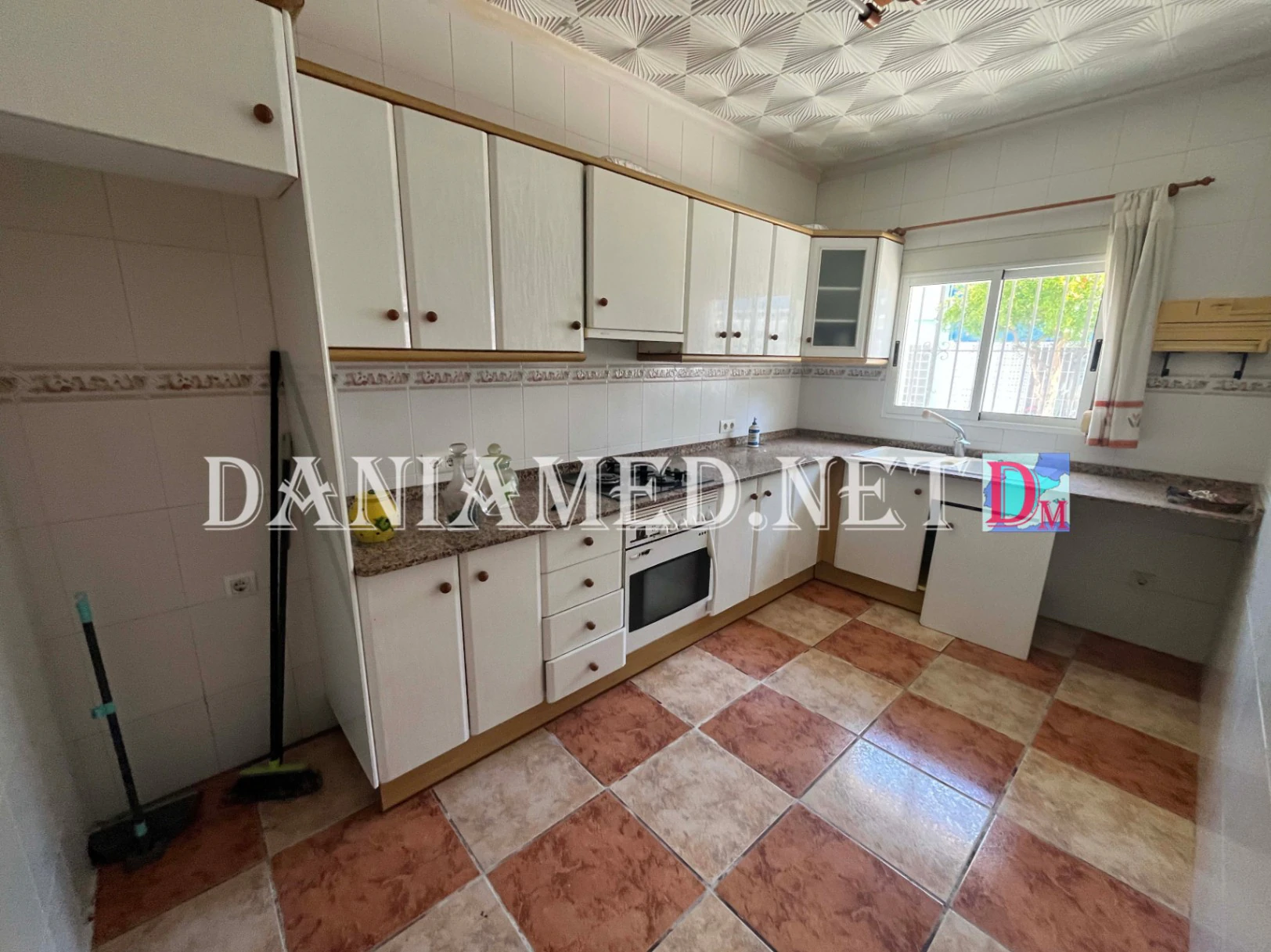 Mariana - Village house in Dénia center, 90 meters from the sea.