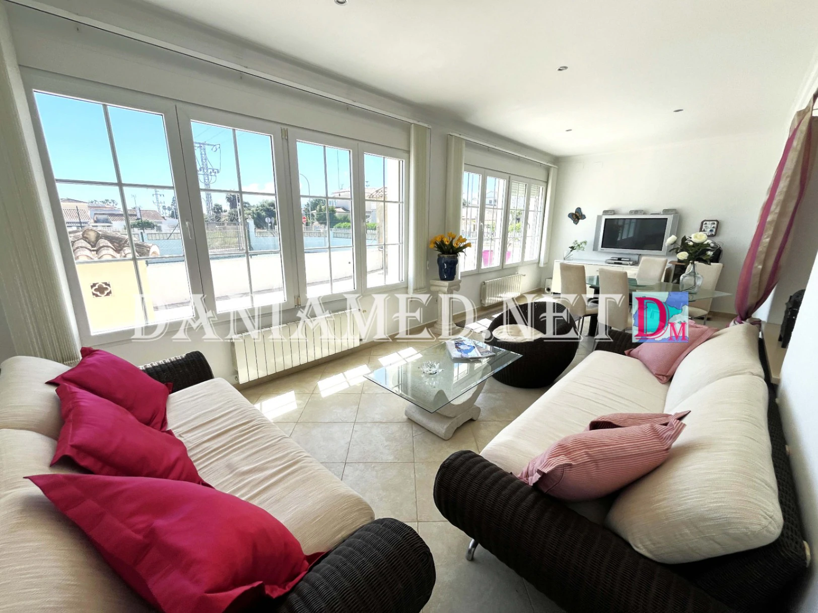 VillaRobert - Chalet de luxe avec court de tennis privé à seulement 360 m de la plage de l'Almadraba
