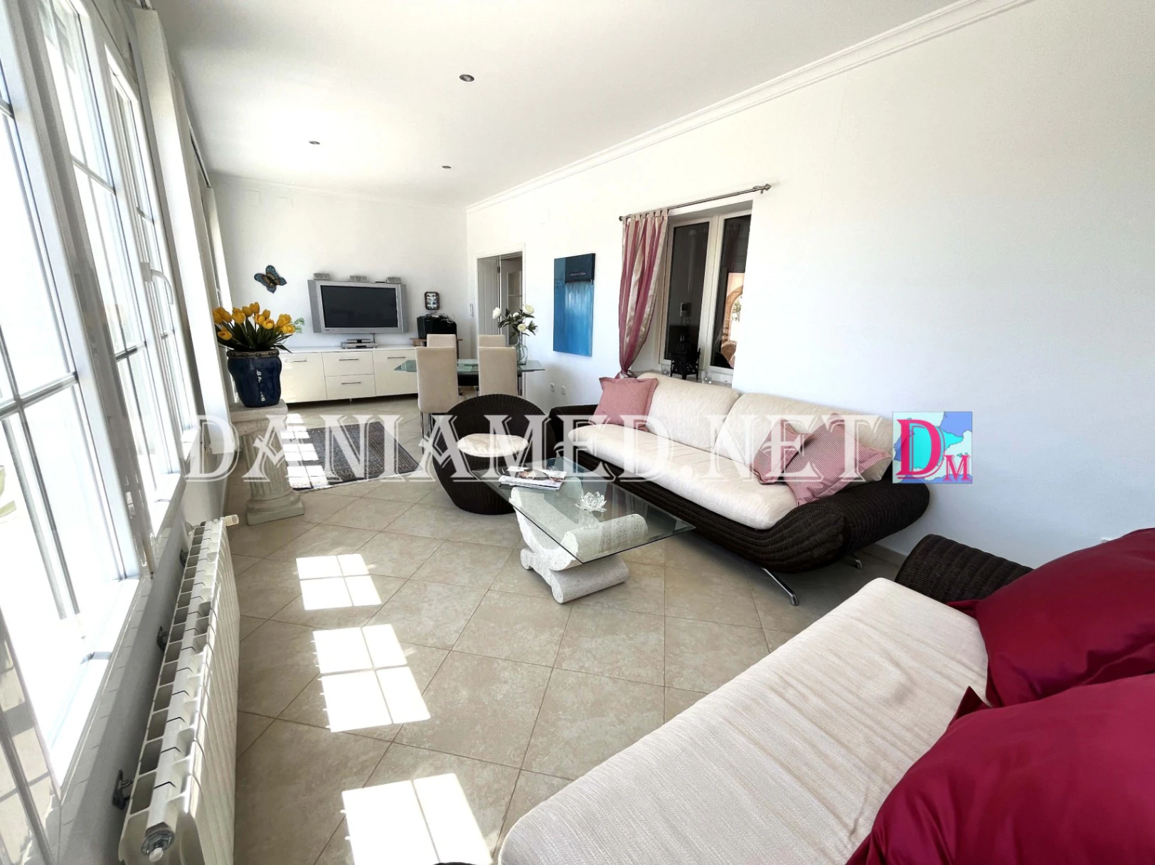 VillaRobert - Chalet de luxe avec court de tennis privé à seulement 360 m de la plage de l'Almadraba