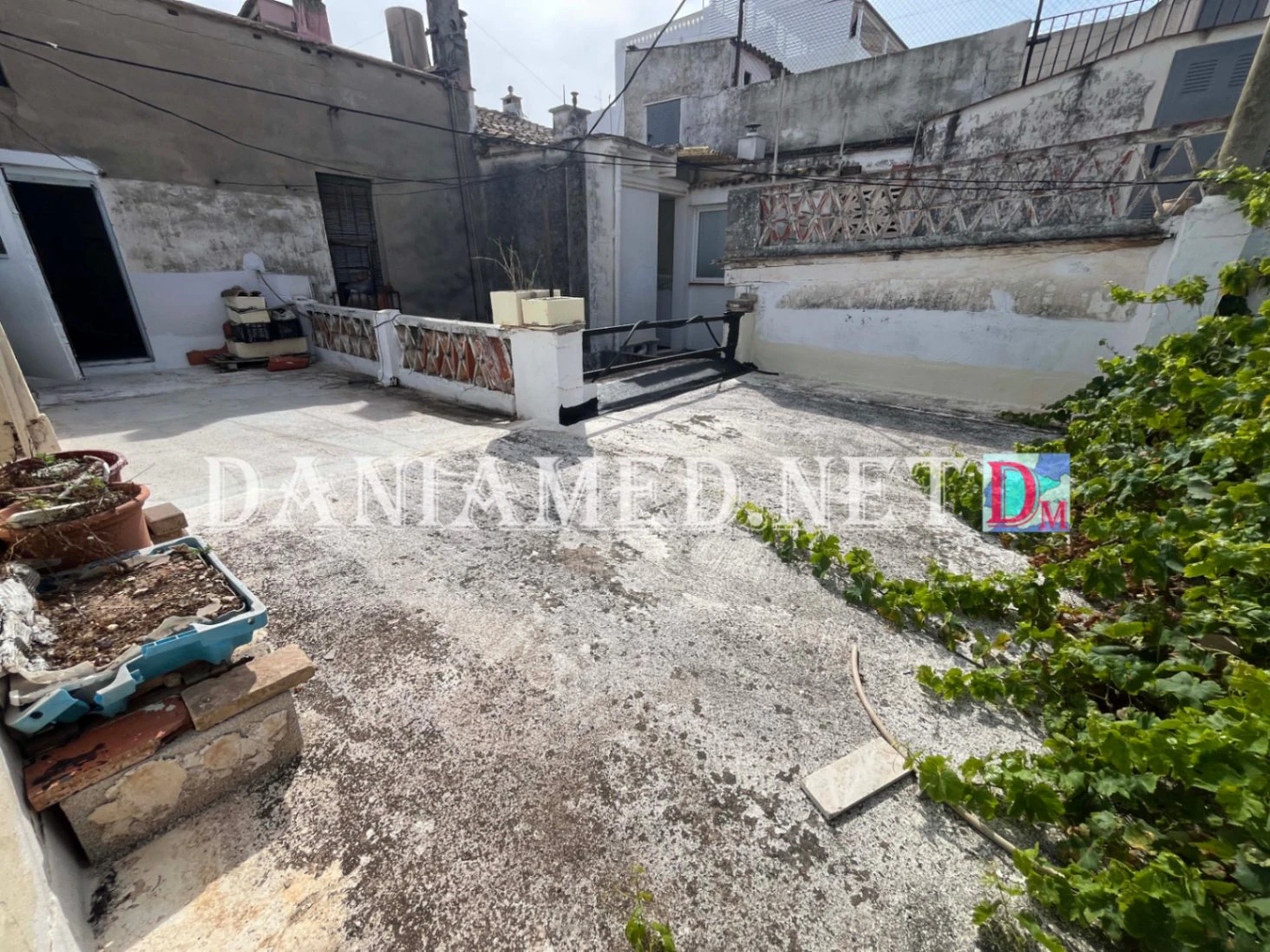 CasaJaime - Haus im Dorf zur Renovierung mit großem Privatgarten in El Verger