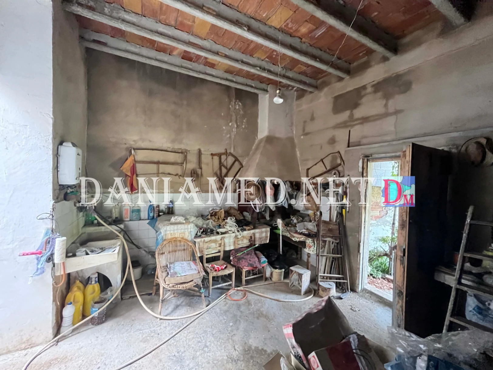 CasaJaime - Haus im Dorf zur Renovierung mit großem Privatgarten in El Verger