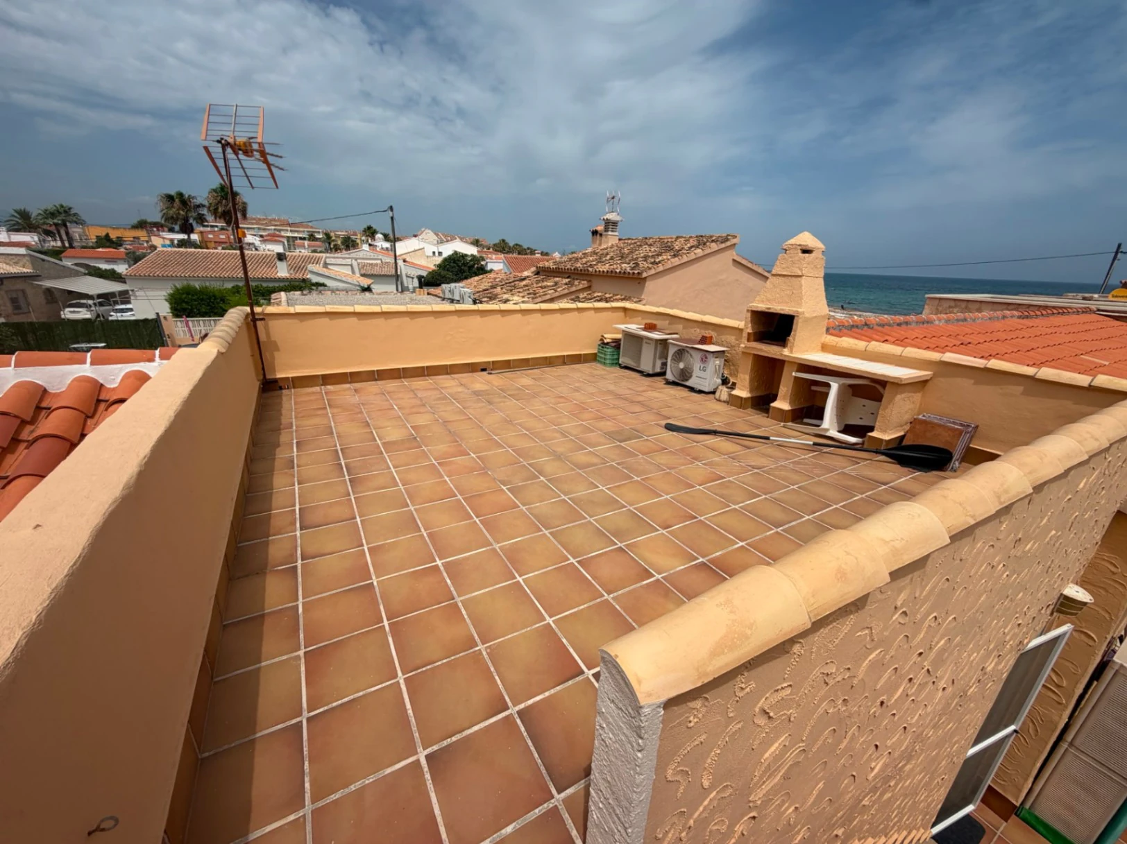 Adohero - Bonito adosado a 50m de la Playa en Els Poblets con vistas al mar