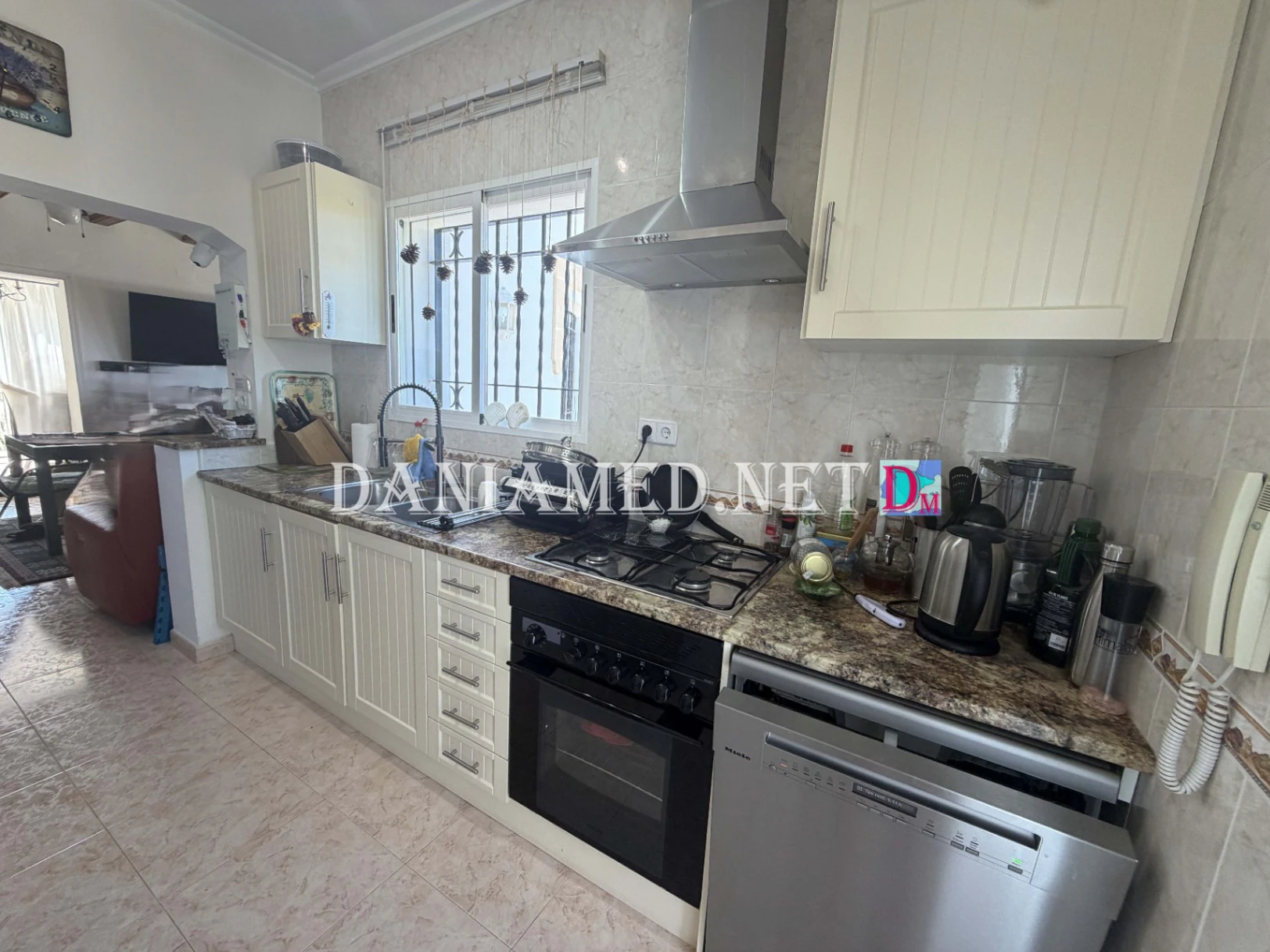 Montejune2 - Hoekwoning met privézwembad in El Ràfol d'Almúnia
