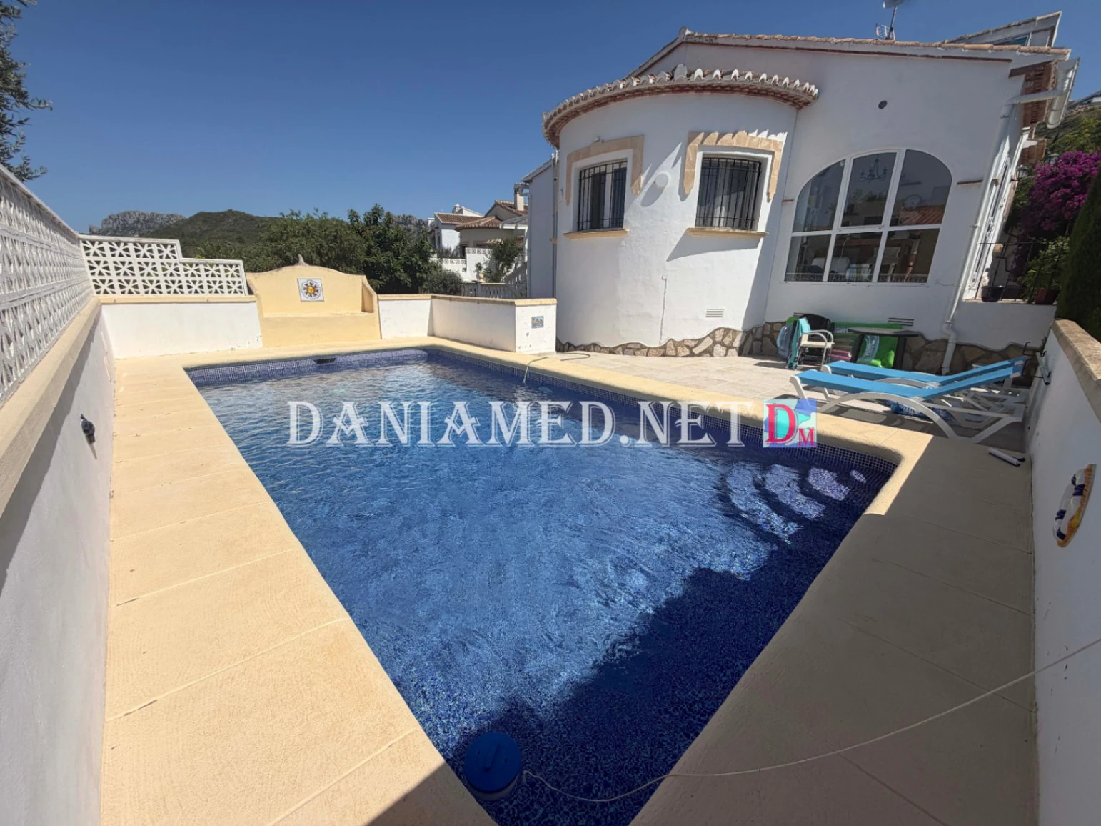Montejune2 - Hoekwoning met privézwembad in El Ràfol d'Almúnia
