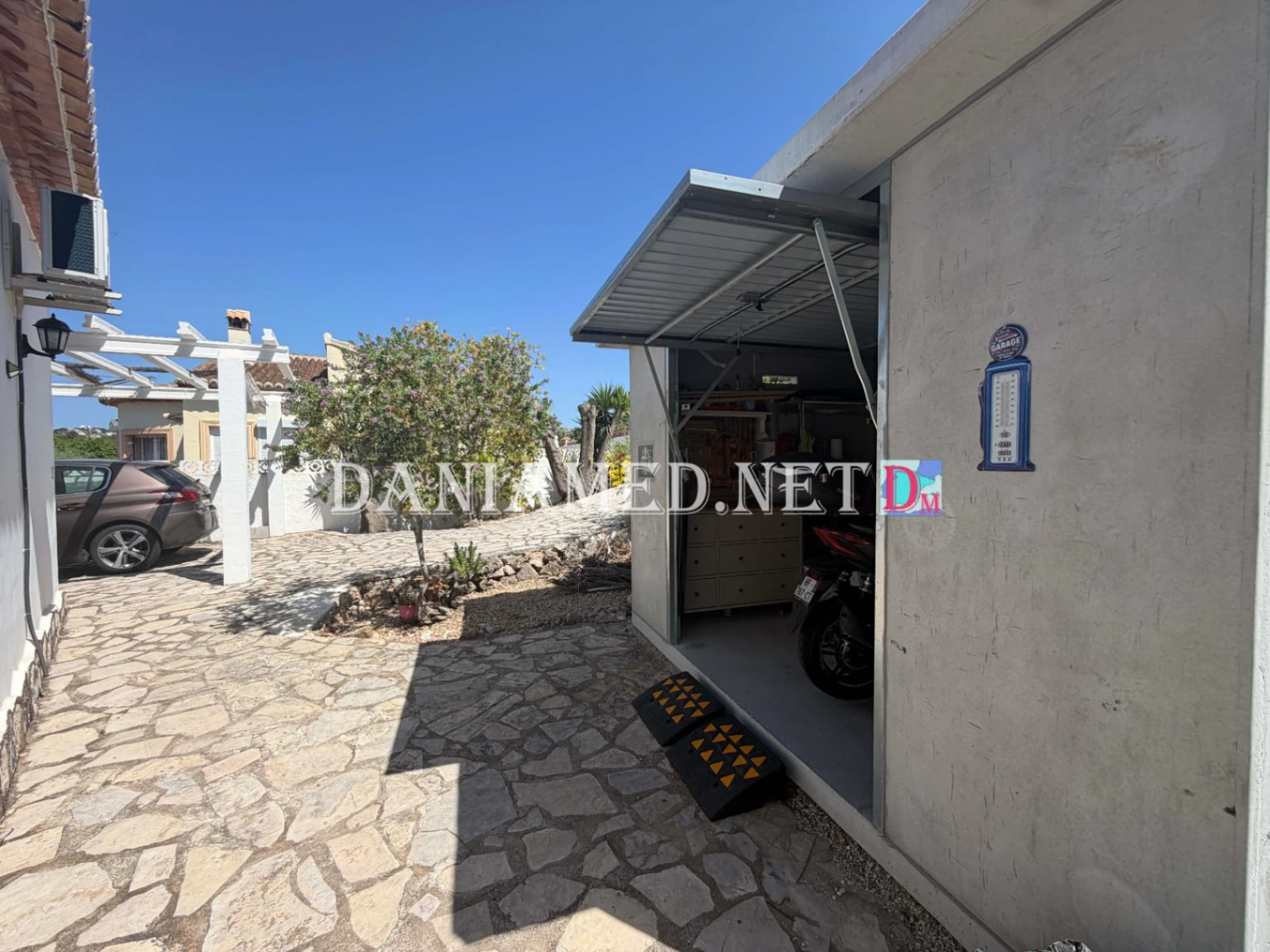Montejune2 - Hoekwoning met privézwembad in El Ràfol d'Almúnia