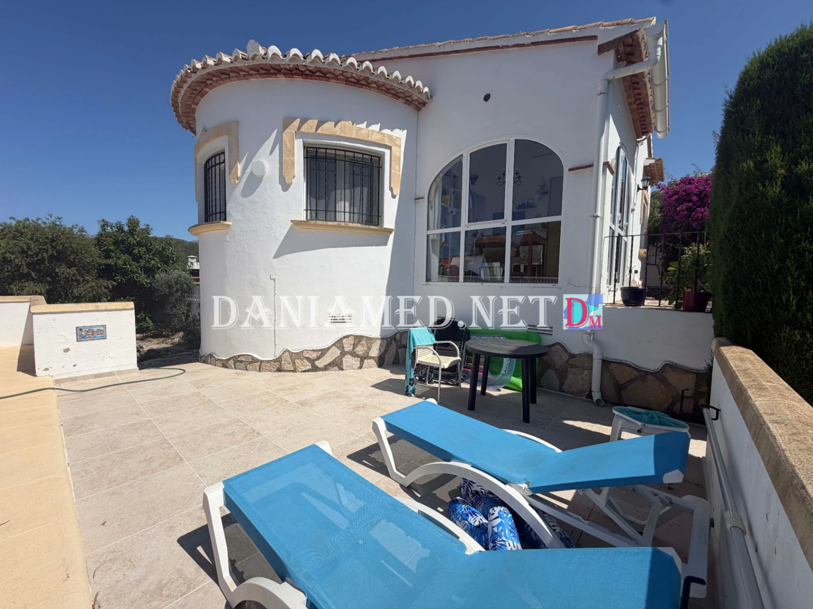 Montejune2 - Hoekwoning met privézwembad in El Ràfol d'Almúnia