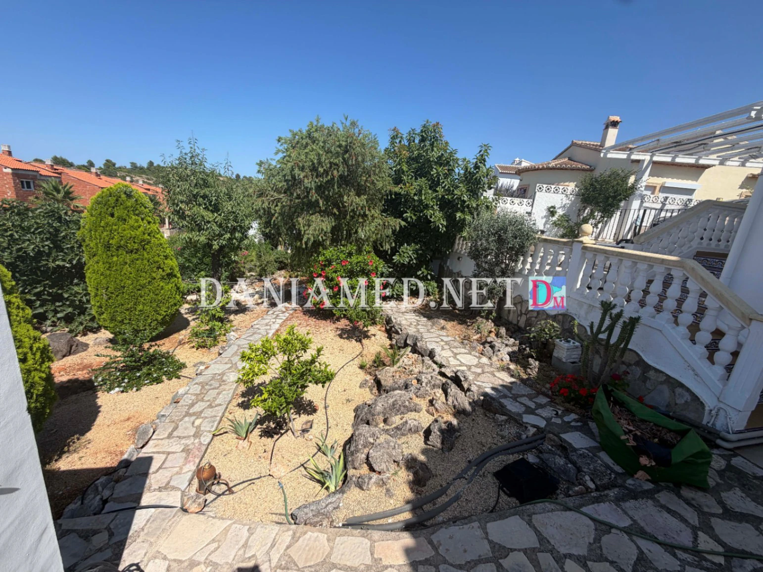 Montejune2 - Hoekwoning met privézwembad in El Ràfol d'Almúnia