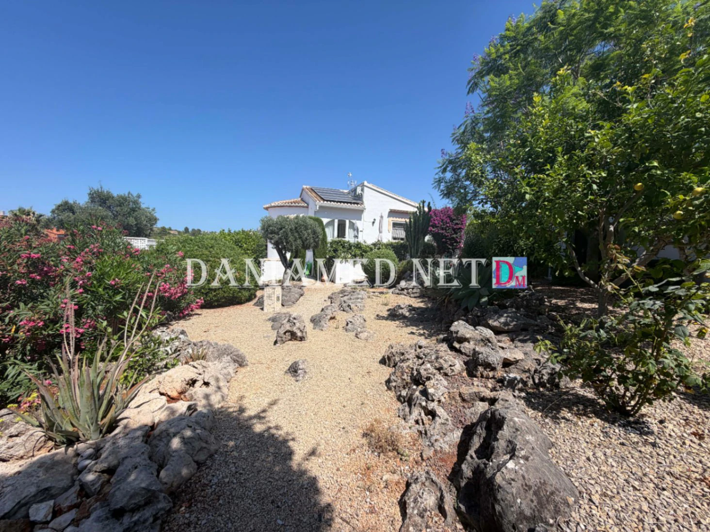 Montejune2 - Hoekwoning met privézwembad in El Ràfol d'Almúnia